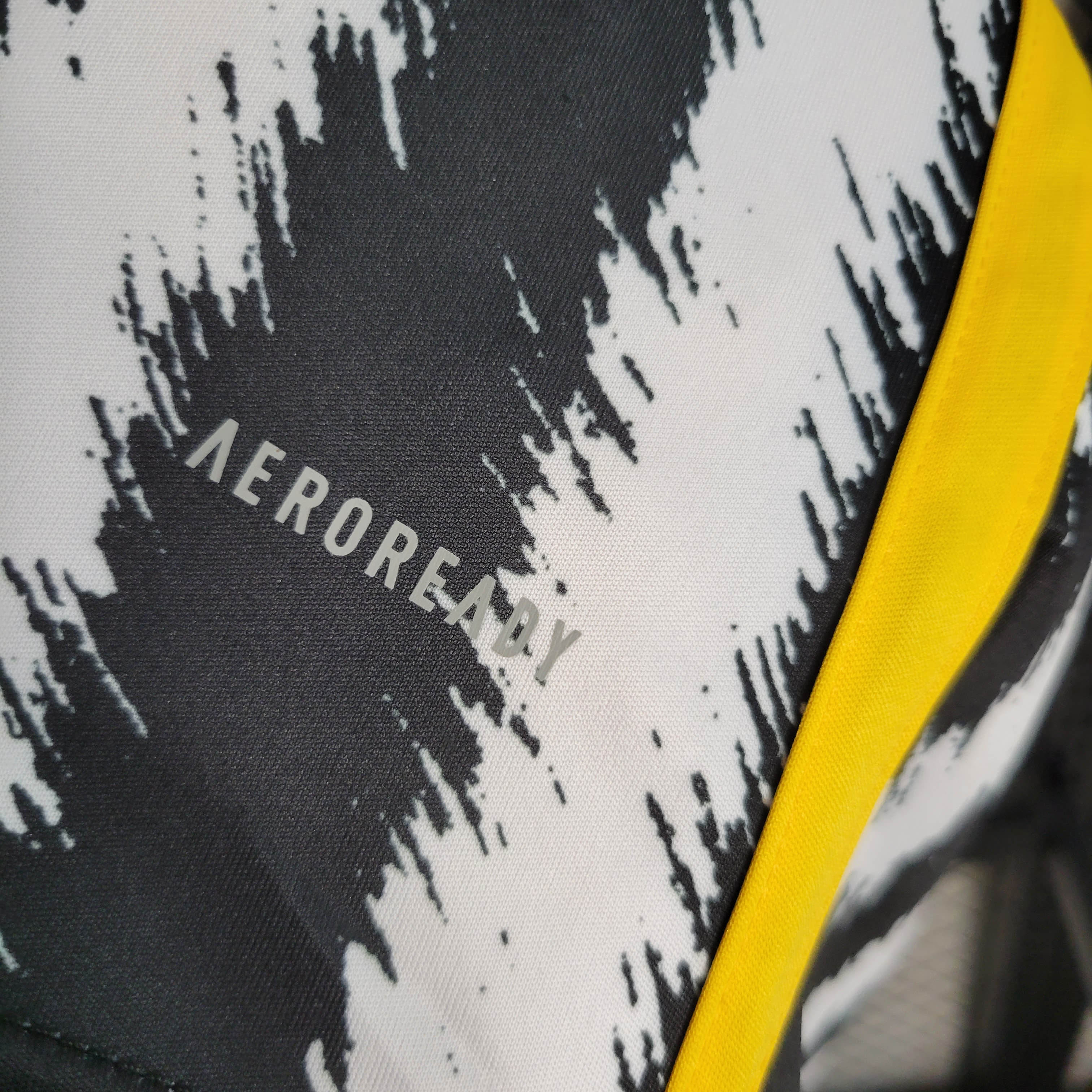 2023/2024 Juventus Home Soccer Jersey 1:1 Thai Quality - Fans Edition