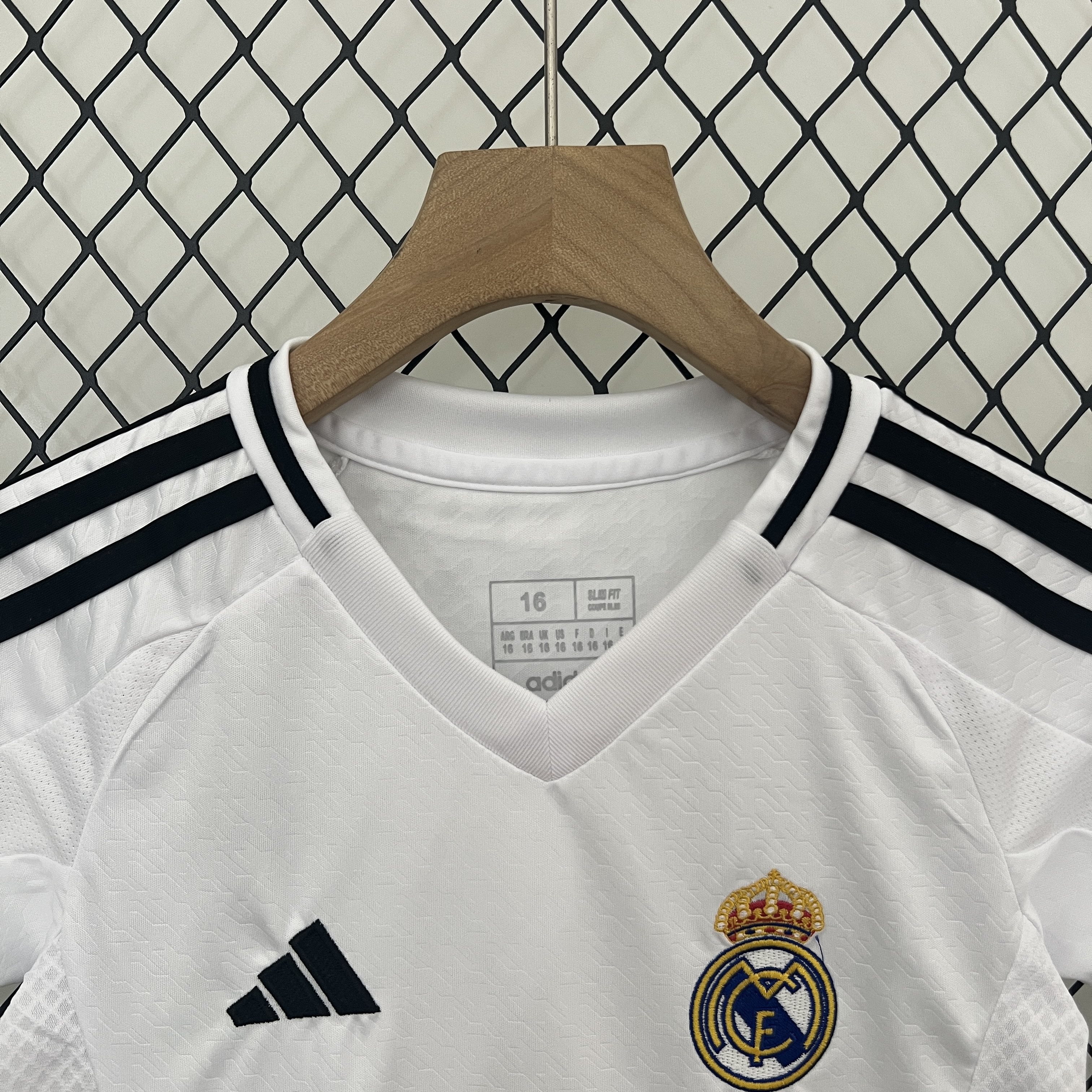 2024/25 Real Madrid Home Jersey - Kids Kit Fans Edition