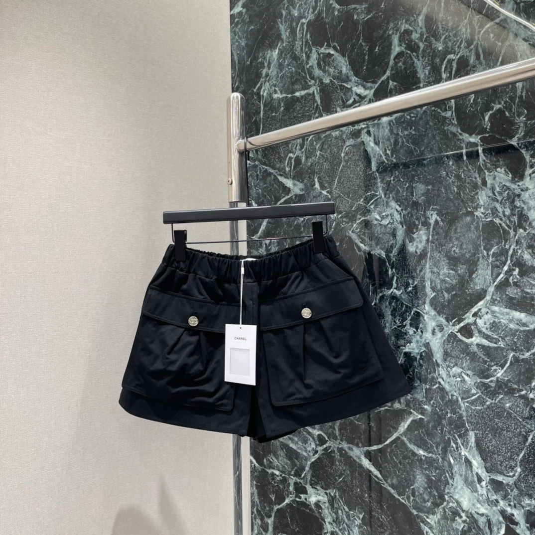 26 Early Spring New Arrival: Workwear-Style Shorts