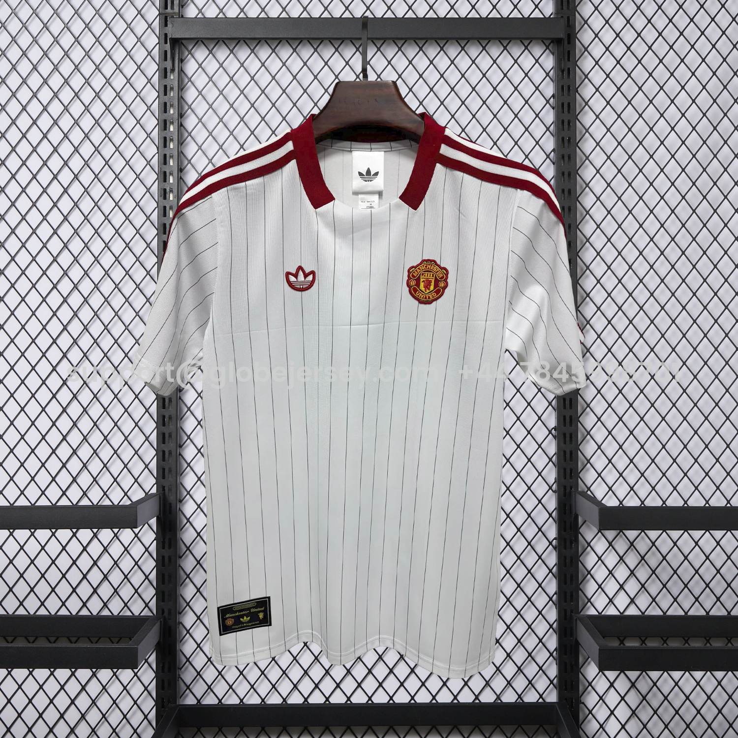 Manchester United 25-26 Trefoil White Travel Jersey - Fans Version