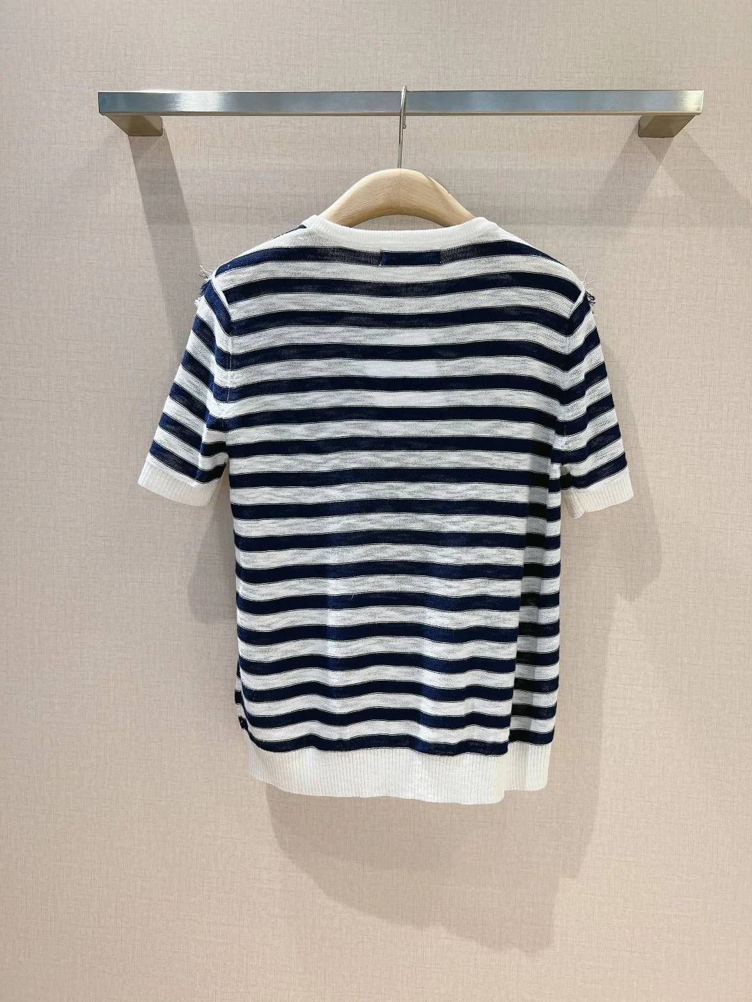 26NEW Soft and Breathable Knitted Short-Sleeve