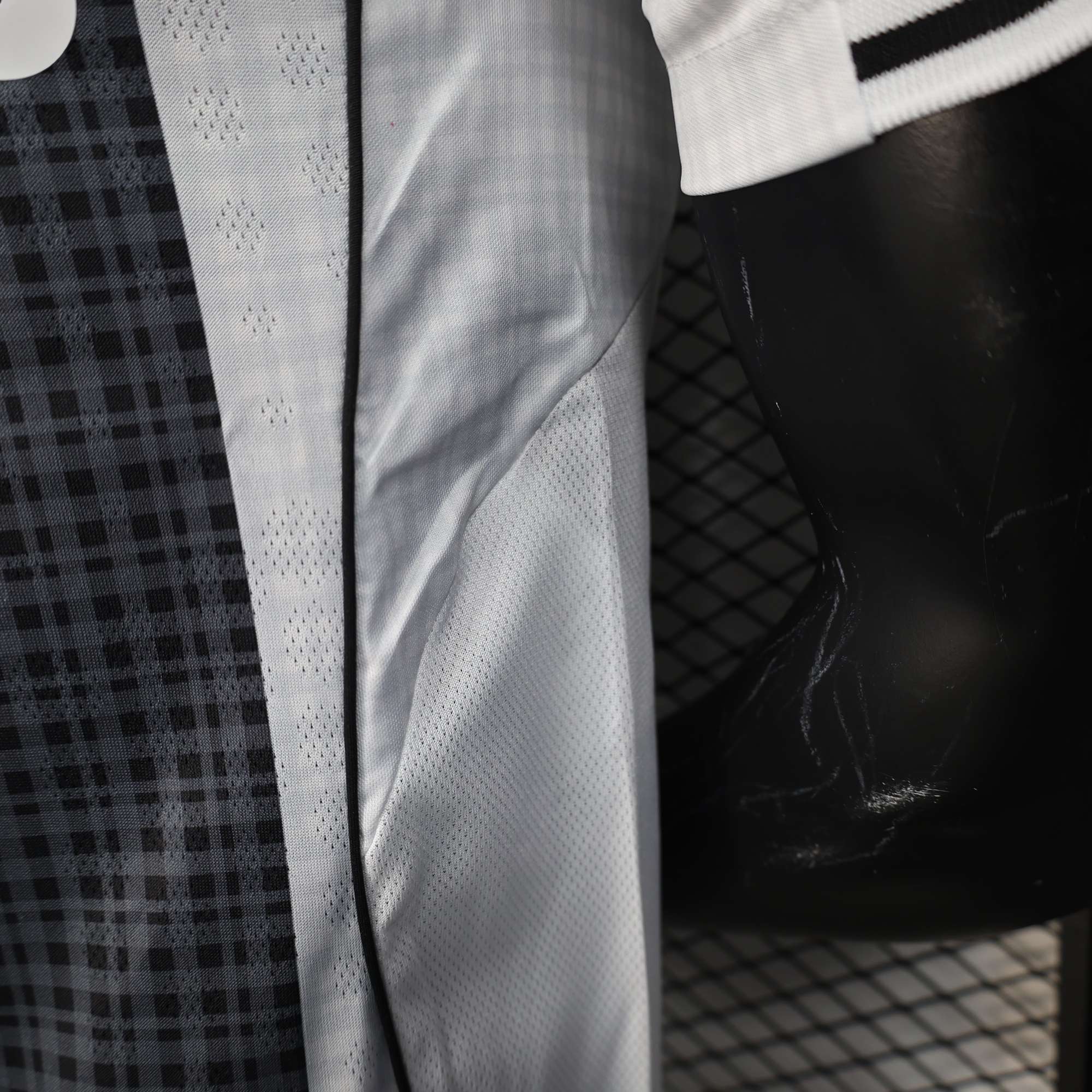 2025/2026 Player Version Newcastle United Home Football Shirt 1:1 Thai Quality