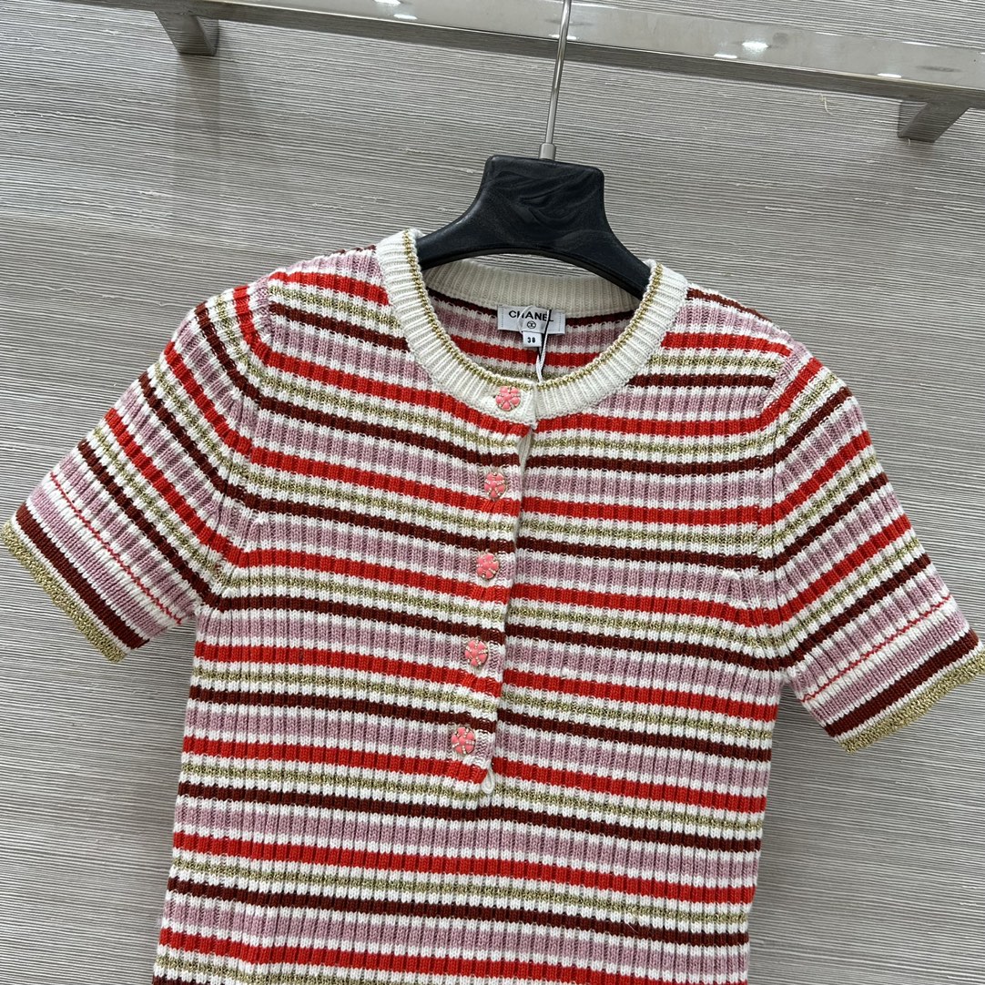 Gold thread salmon stripes