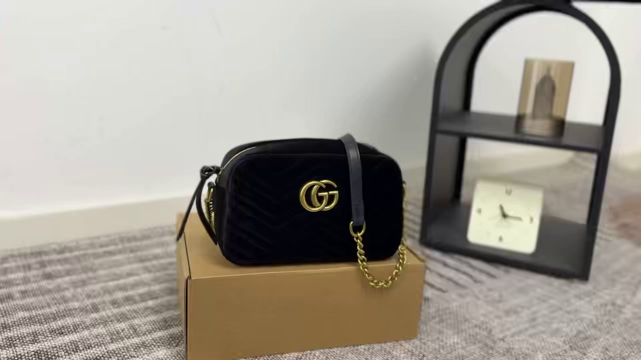 Gucci GG Marmont Small Velvet Shoulder Bag