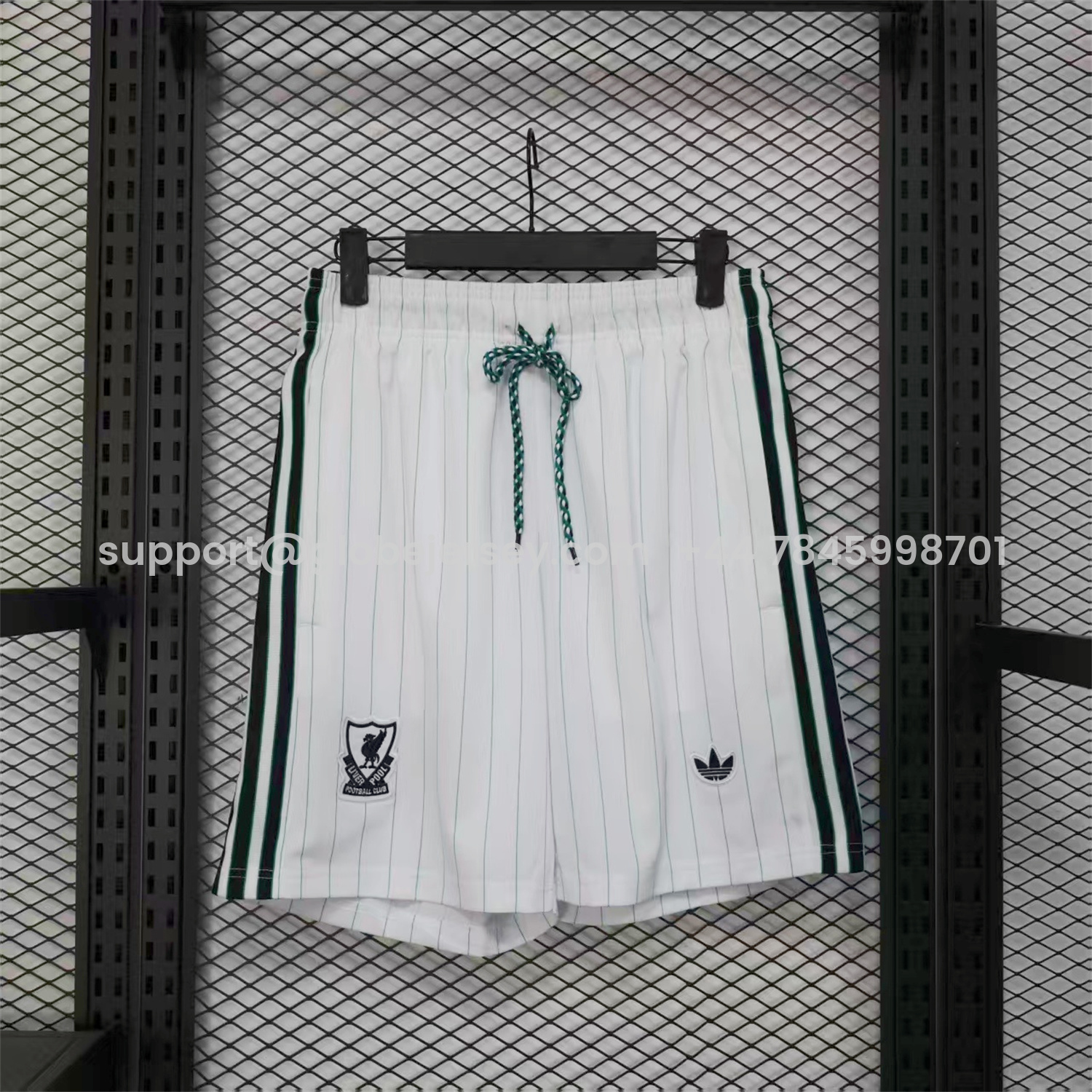 Liver.pool 25-26 Trefoil White Travel Shorts - Player Version