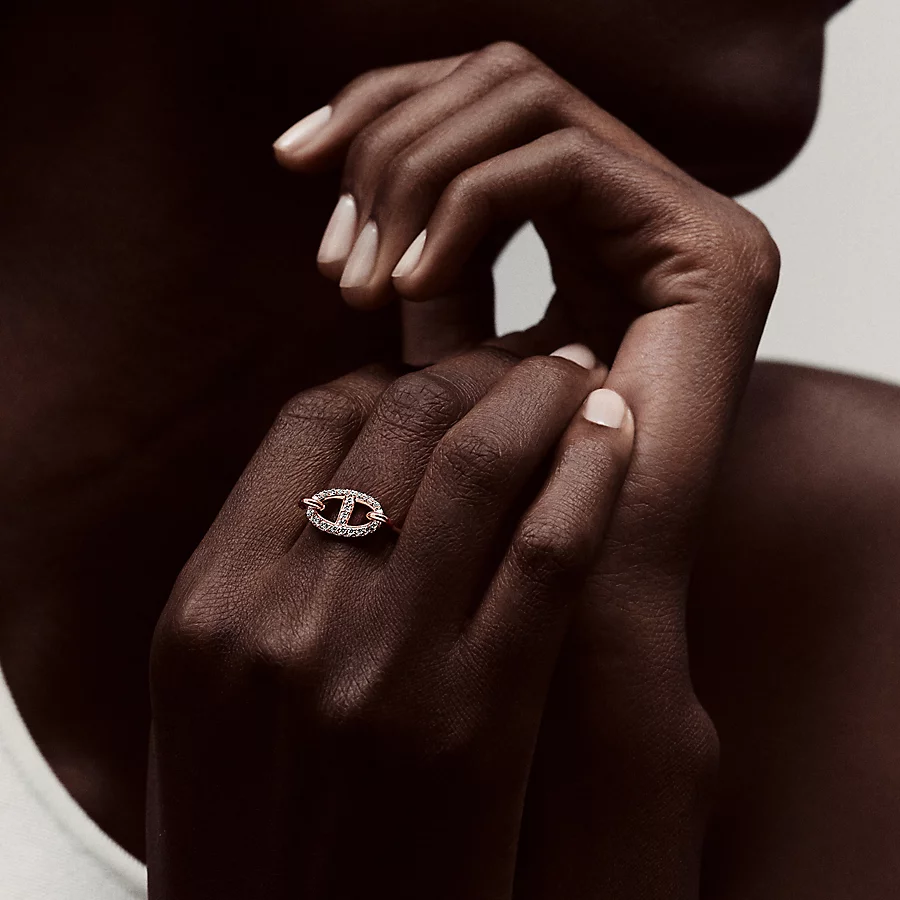 Farandole ring