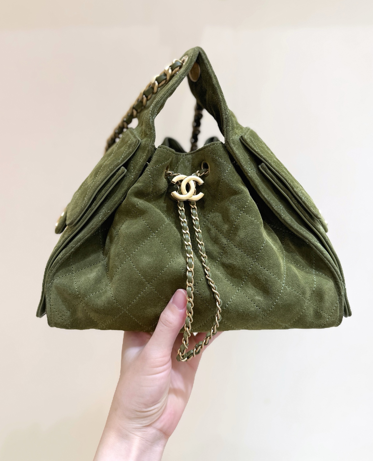 [15A] Chanel 25 Hobo Suede Bag