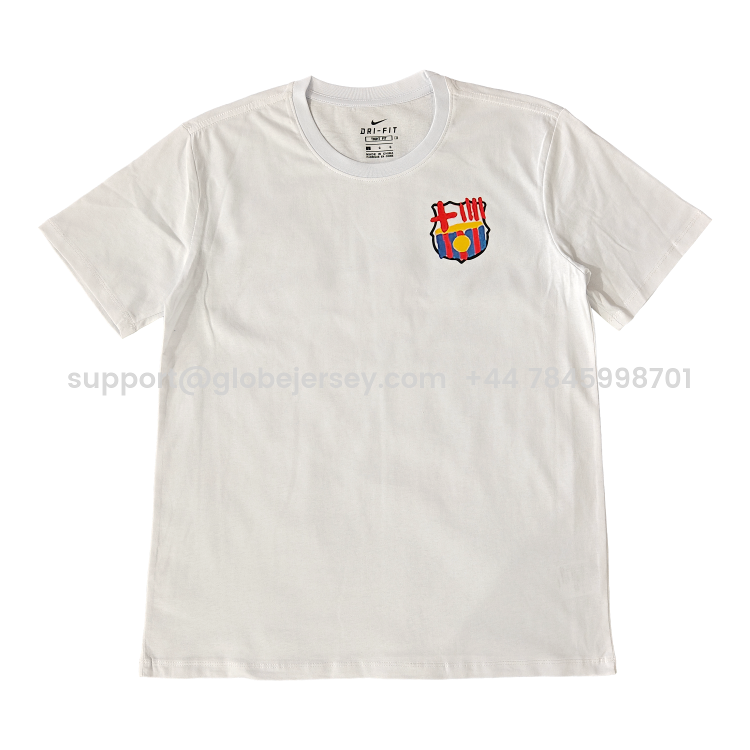 Barcelona Tots Units Fem Força Full-Color Drawing Of The Shield T-shirt【White】