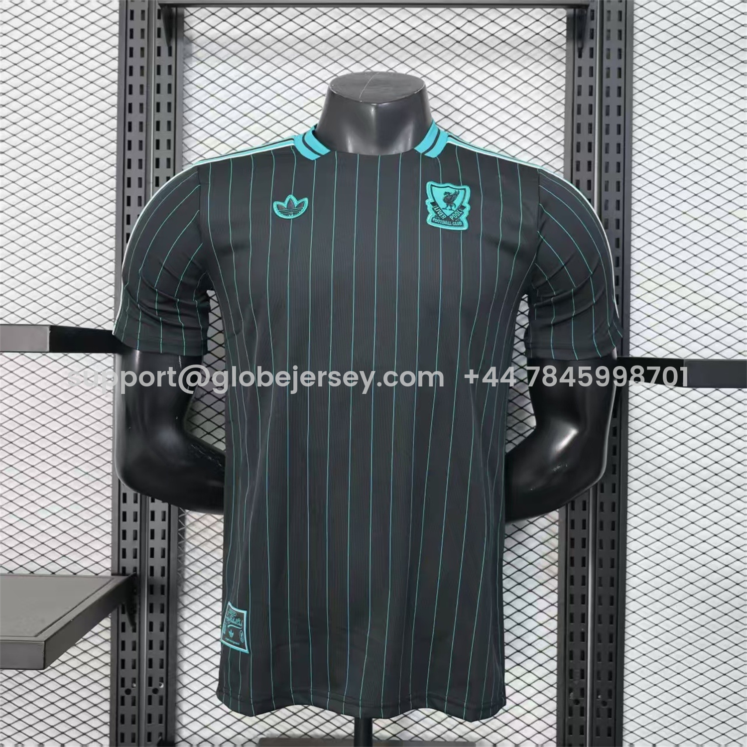 Liver.pool 25-26 Icon Range Travel Special Edition Black Jersey - Player Version