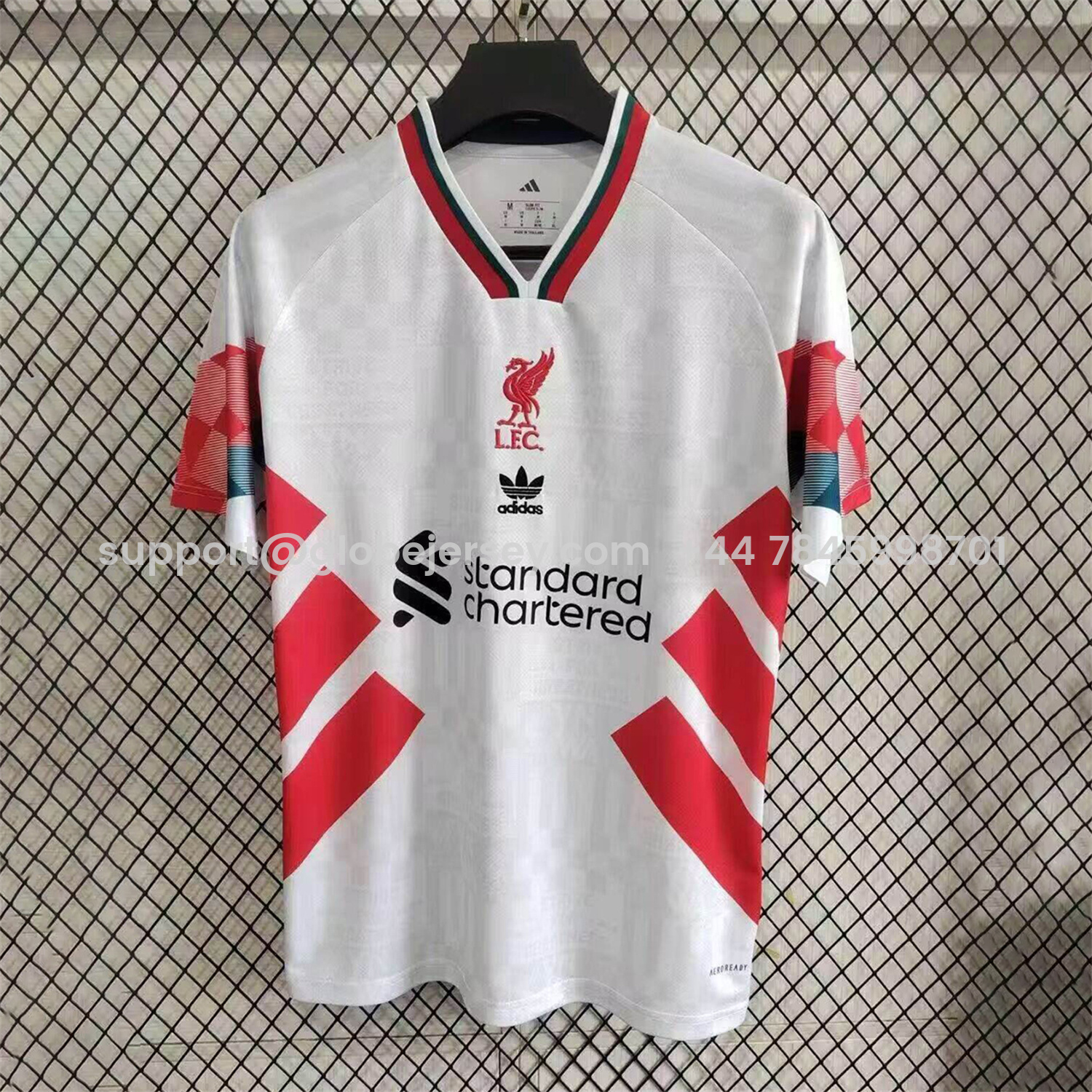 Liver.pool 25-26 Retro Style Red Stripes White Jersey - Fans Version