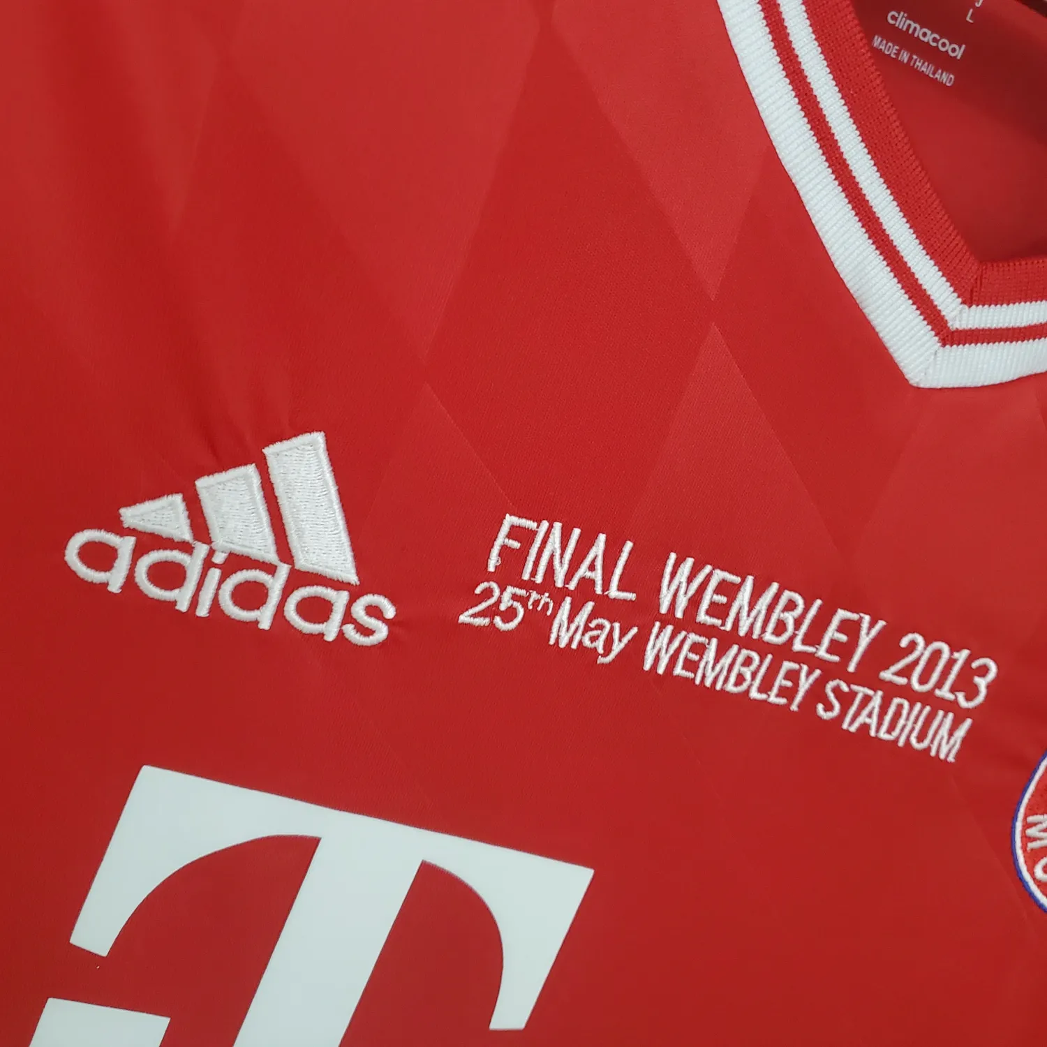 2013/14 Bayern Munich home Champions League jersey - Fans Edition