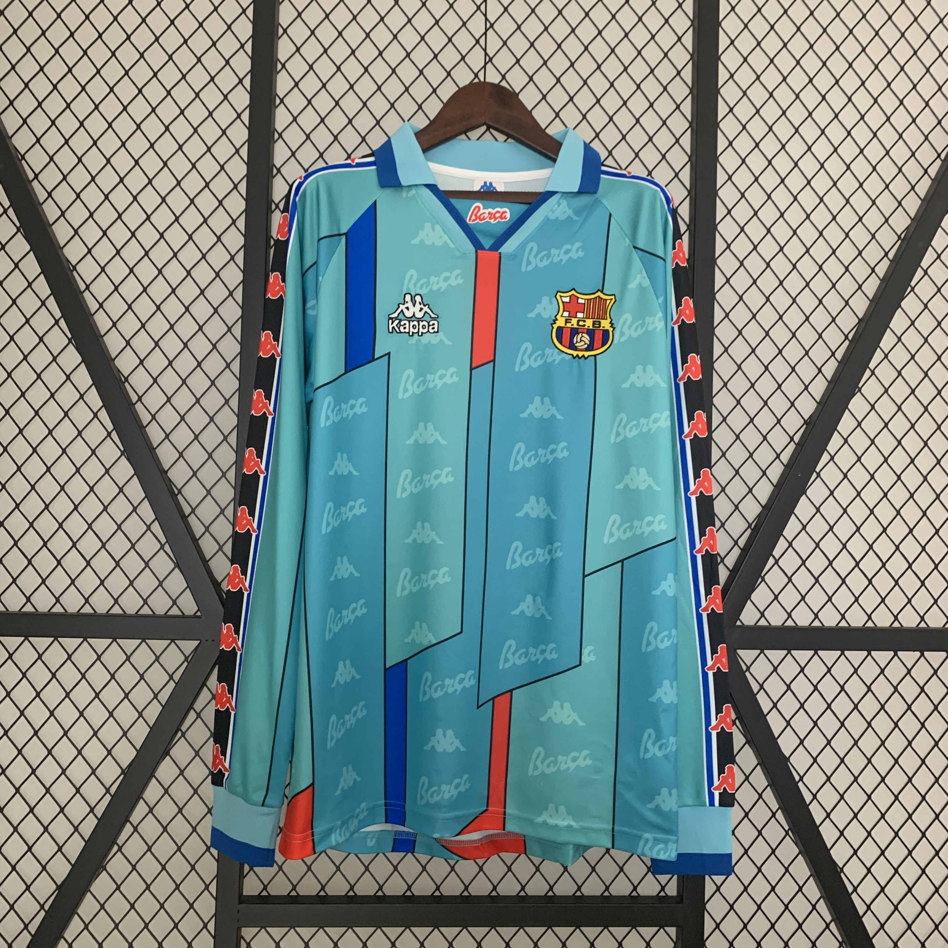 Retro Barcelona 96-97 Away Stadium Long Sleeve Jersey