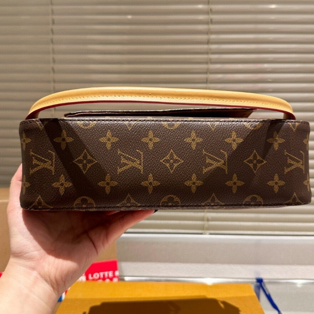 Louis Vuitton Looping Pm Monogram 11.8 Inches