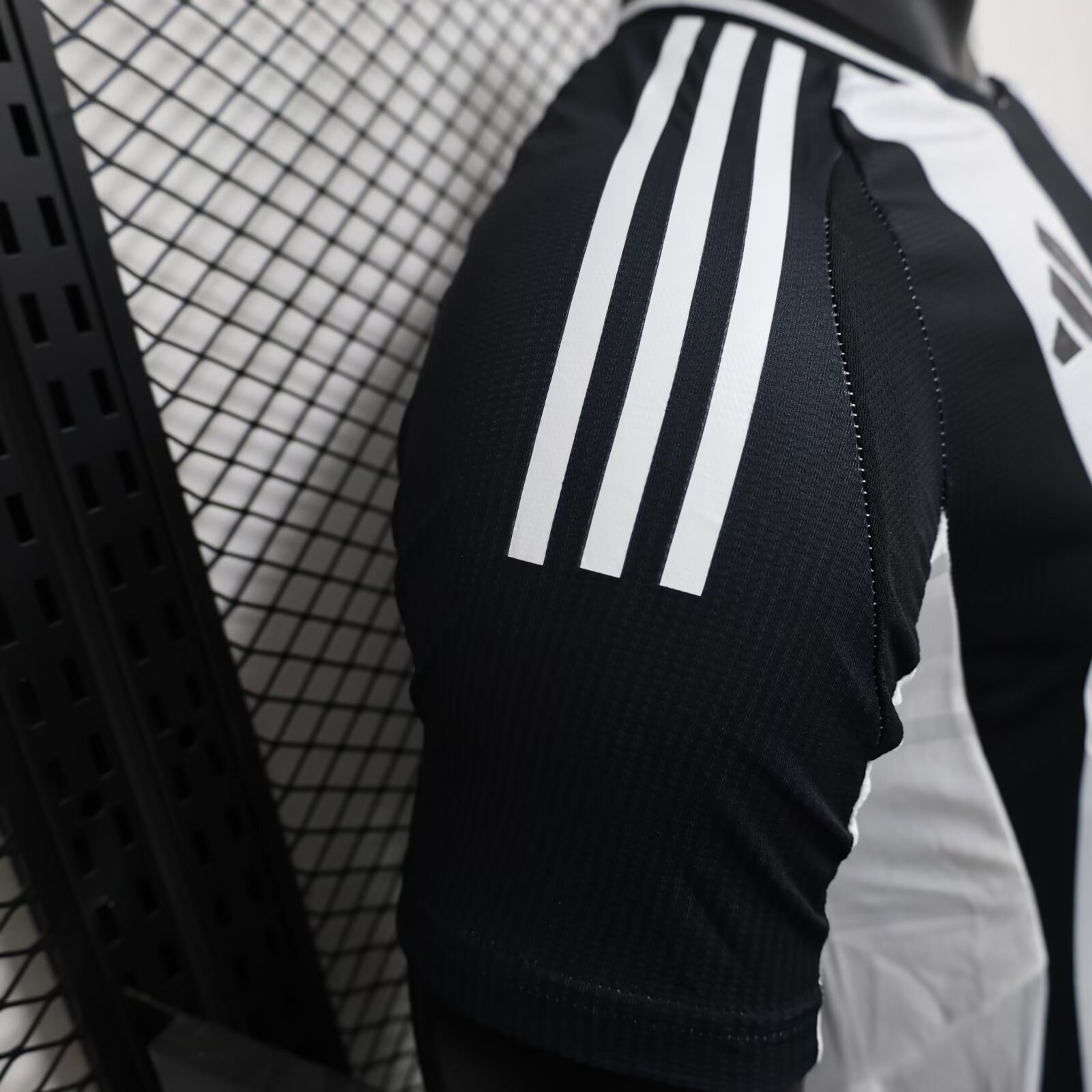 2024/25 Newcastle United Home Player Jersey 1:1 Thailand Quality