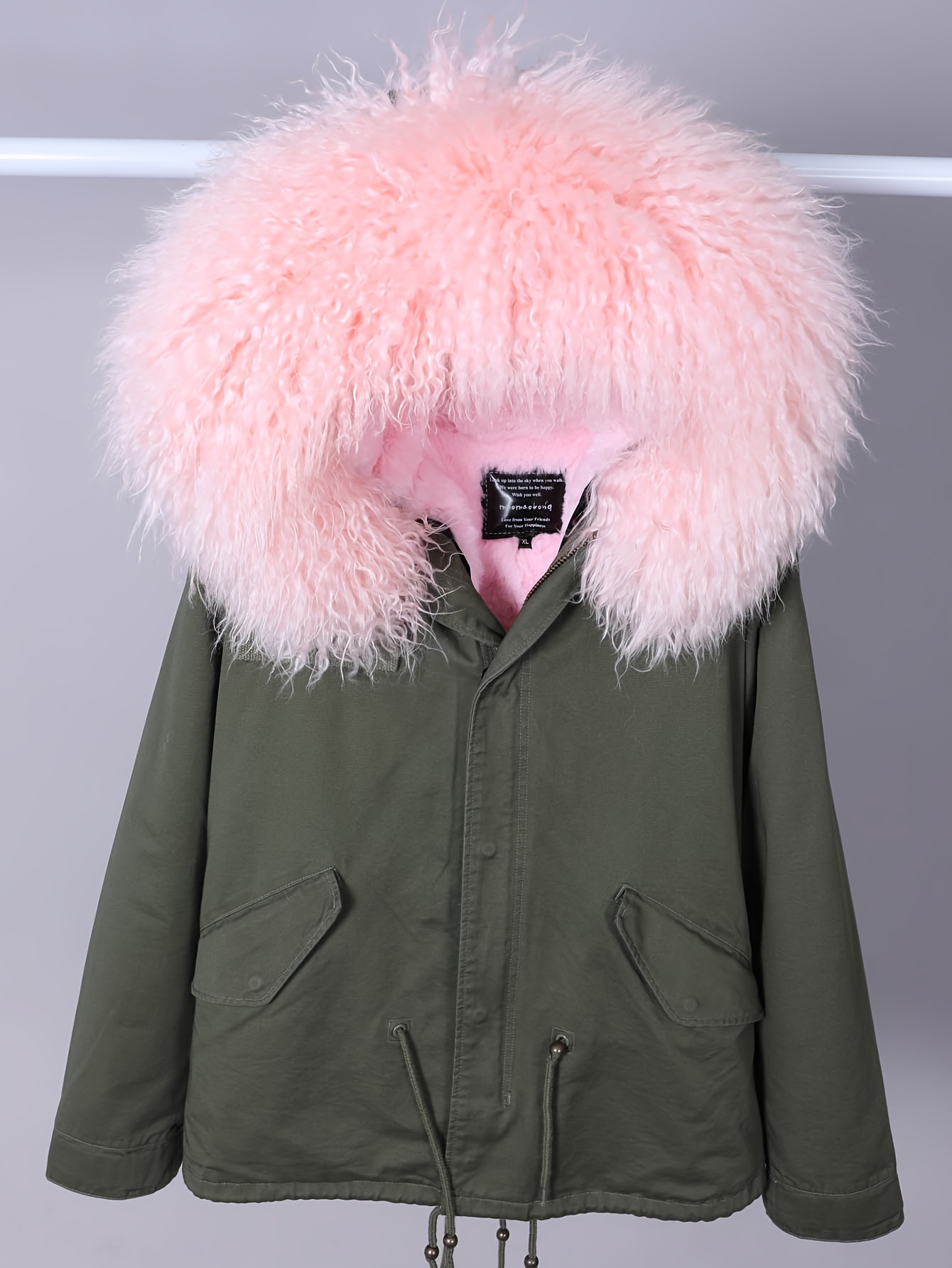 Women’s hooded winter fashionable short parka jacket for outings, gatherings, and travel, high-end coat
