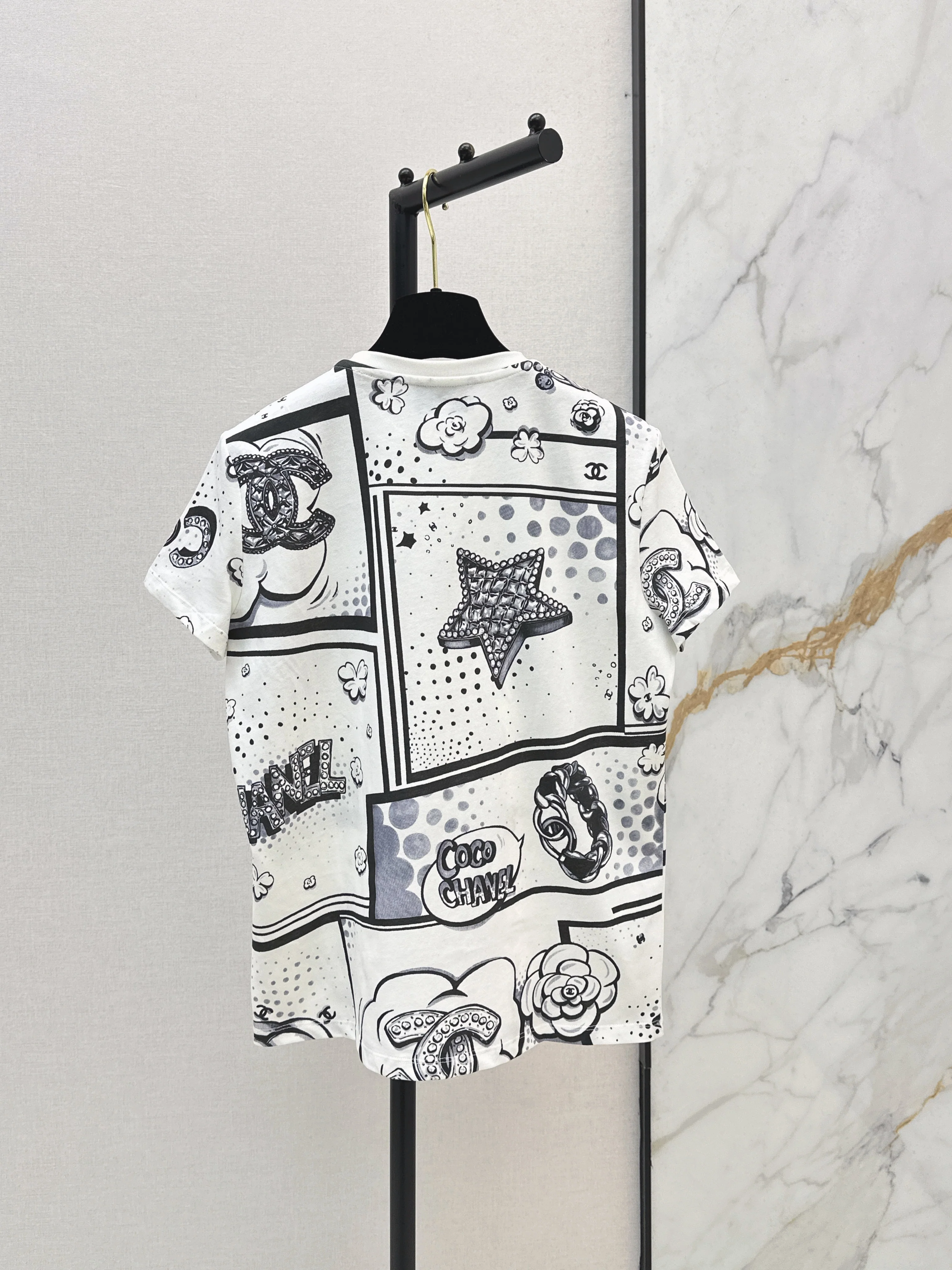 26SS Camellia & Pearl Chain Print Short-Sleeve T-Shirt