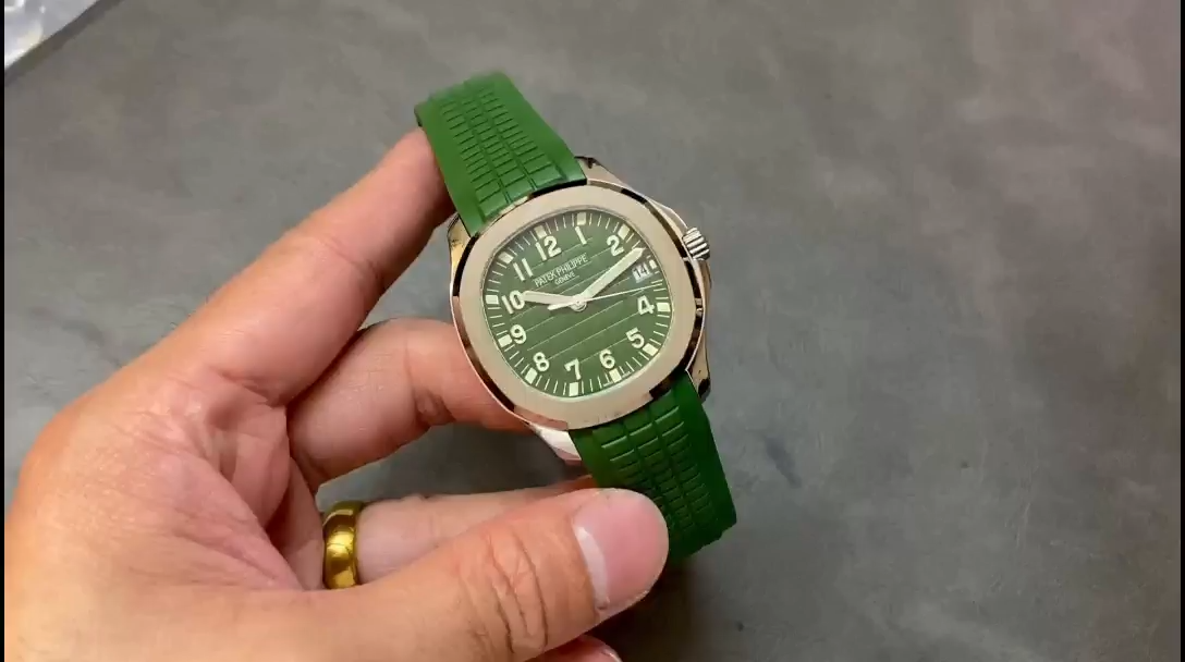 【Super Clone】Replica Patek Philippe Aquanaut 5168G 010 40mm Mens Watch