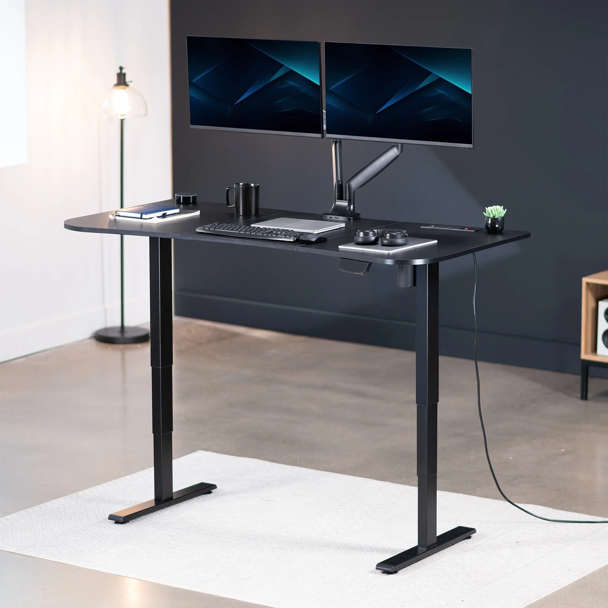 VIVO Reclaimed Wood / Black 63�?x 32�?Electric Height Adjustable Stand Up Desk