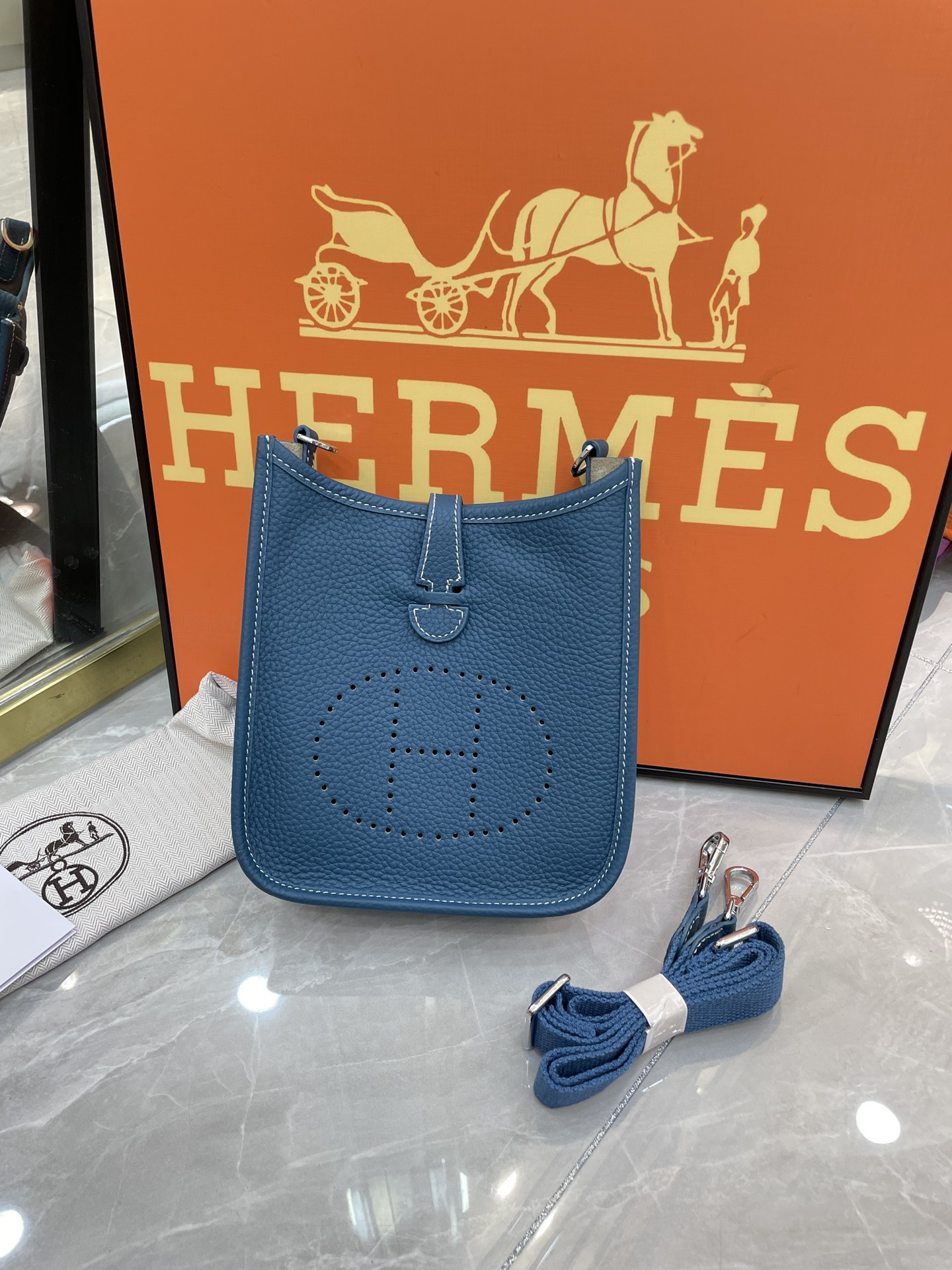 Hermes Evelyn 16-19