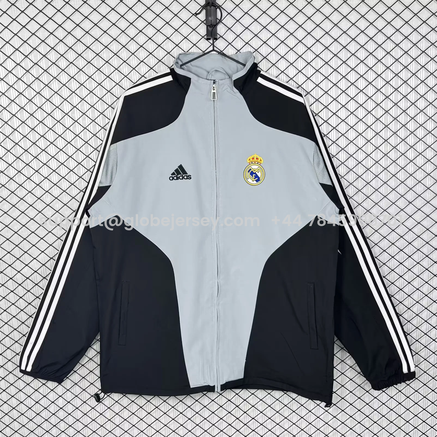 Retro Real Madrid 2004-05 Home Windbreaker Jacket - Grey