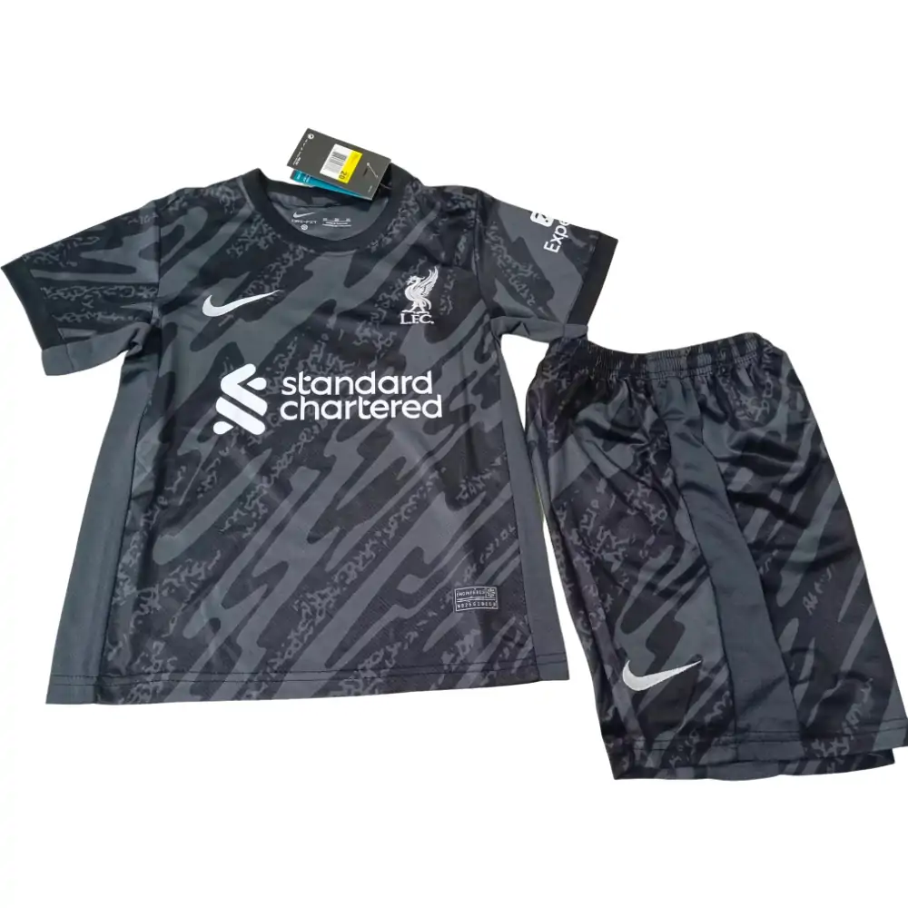 2024/25 Liverpool children's black goalkeeper jersey 1:1 Thai quality