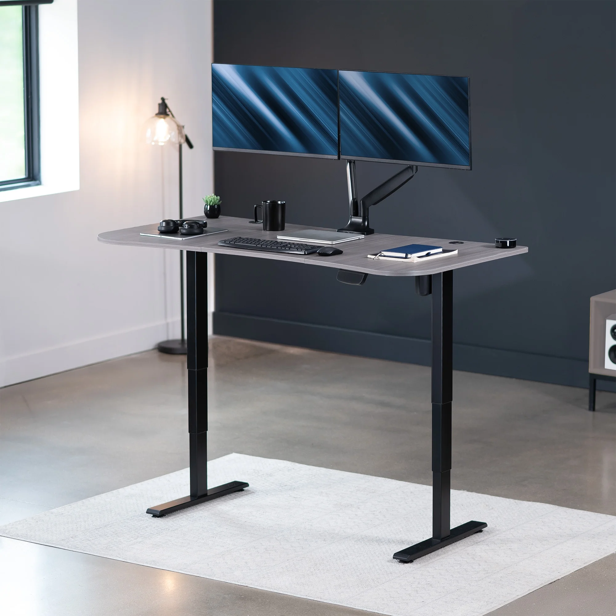 VIVO Reclaimed Wood / Black 63�?x 32�?Electric Height Adjustable Stand Up Desk