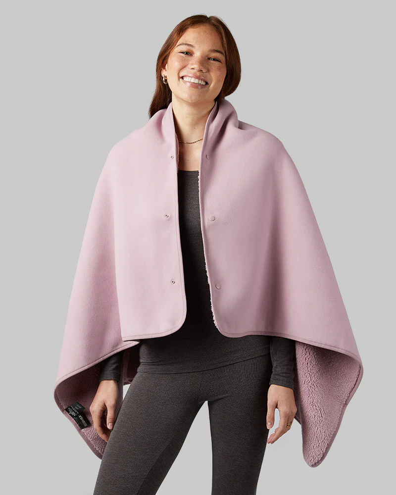 WOMEN'S FLEECE-LINED SHERPA WEARABLE BLANKET