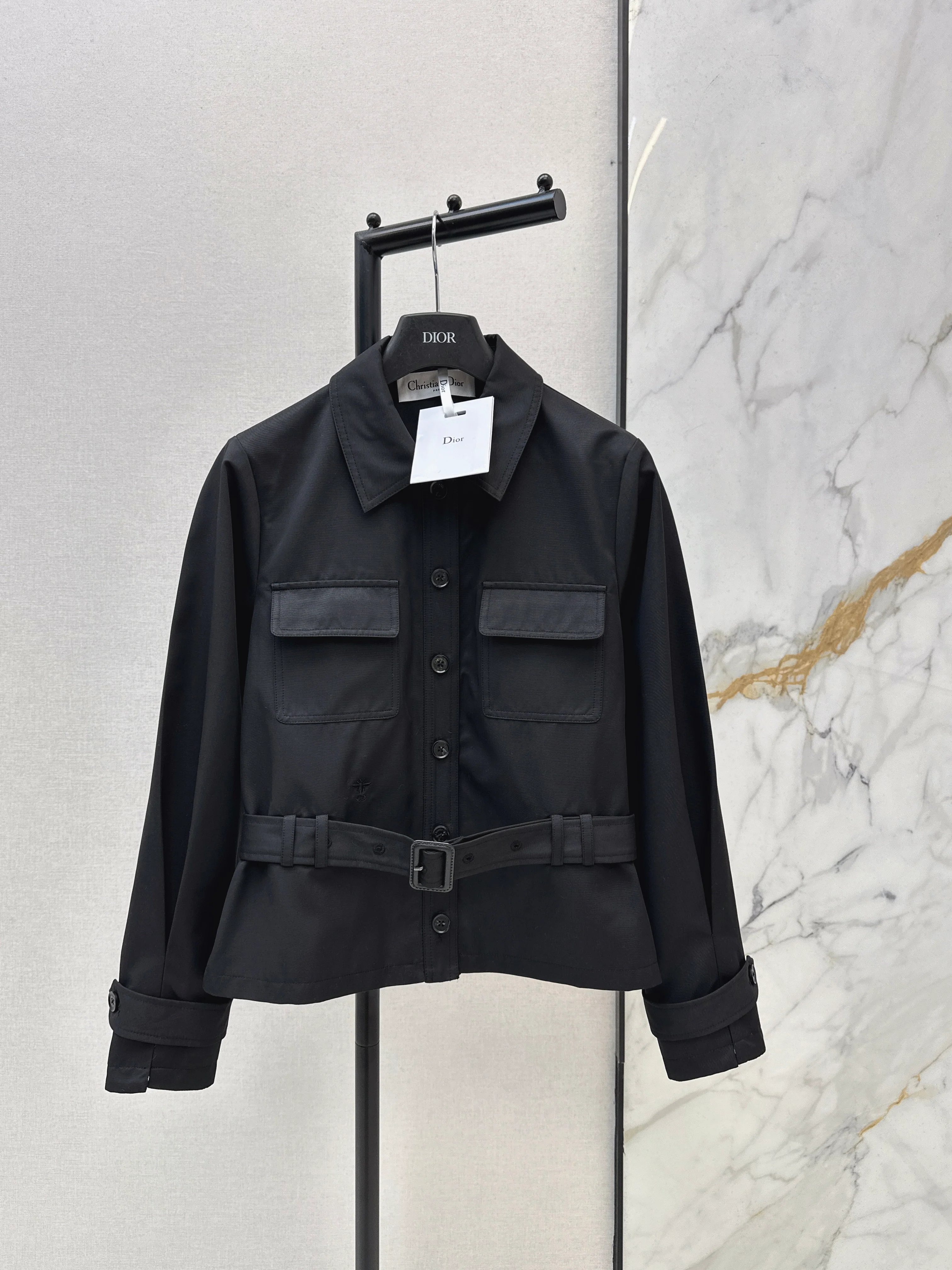 26NEW Short Trench Coat with a Fitted Waist