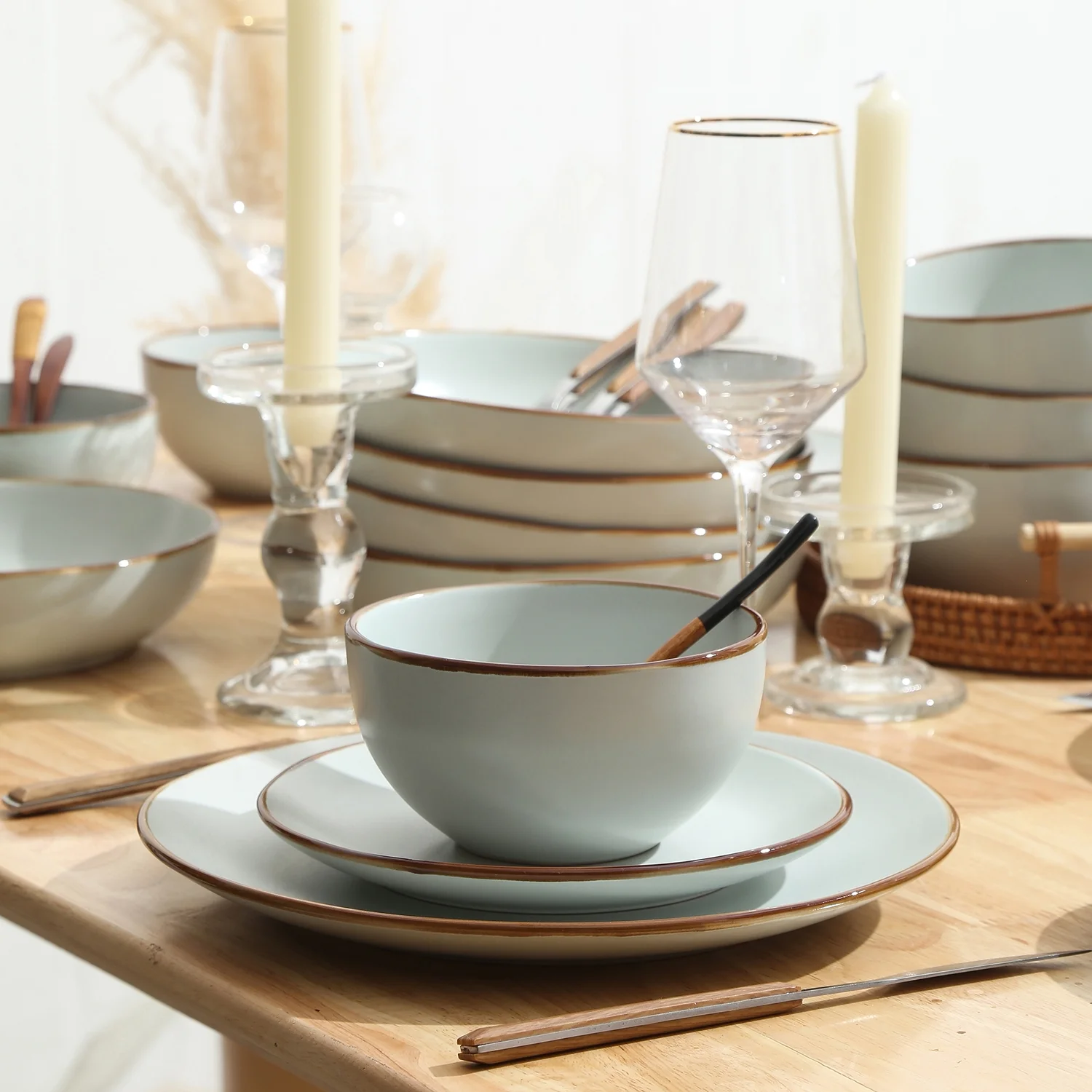 Stone + Lain Brasa Stoneware Collection Dinnerware Set, 32-Piece Service for 8, Blue