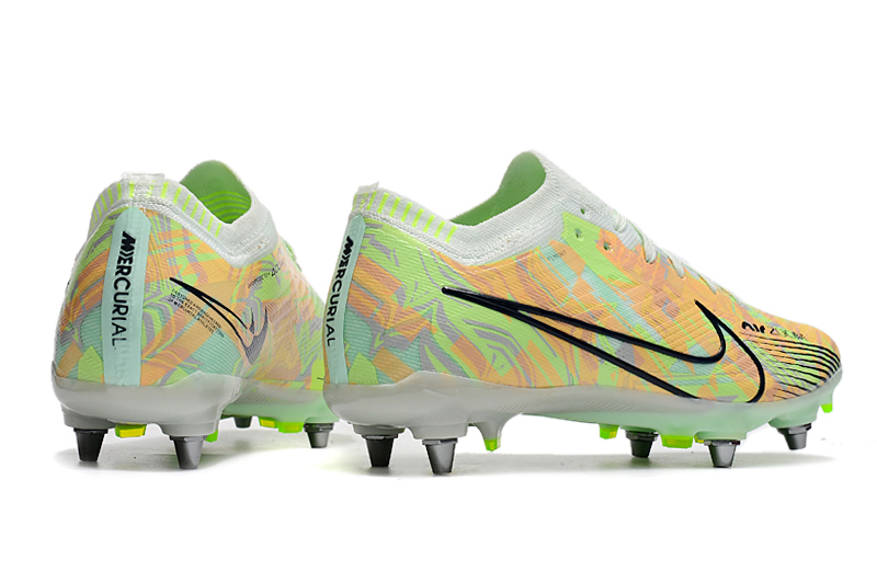 SG nail Assassin 15th generation low-top waterproof knitted SG football shoes