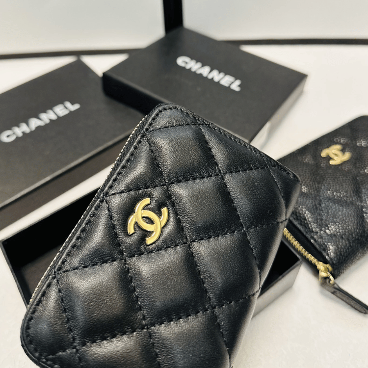 Chanel Zipped Coin Purse Black Gold Hardware 3.5 Inches