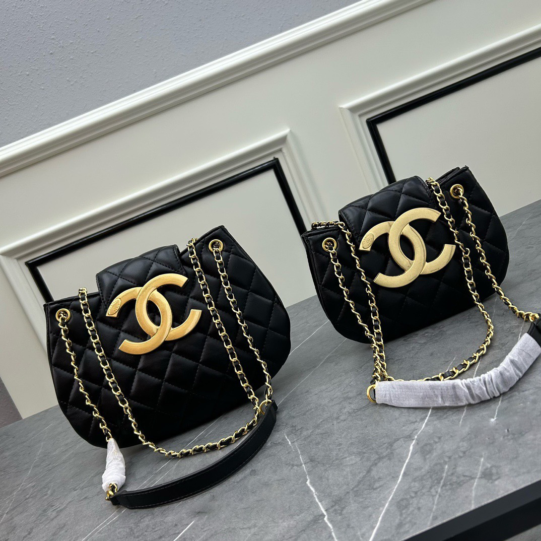 Chanel 24C Vintage Leather Messenger Bag Shoulder Crossbody Bag