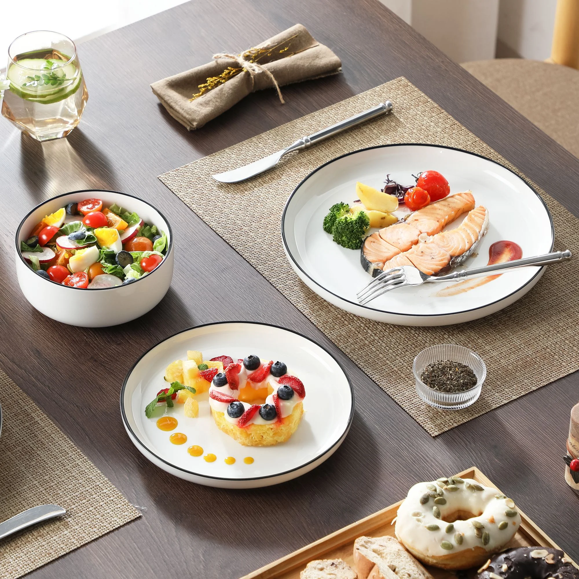 vancasso 36 Pieces Dinnerware Sets, Plates and Bowls Set for 8, Porcelain Dinner Set, White with Black Rim