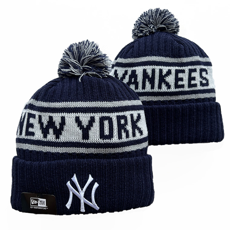 New York Yankees black Cuffed Knit Hat with Pom