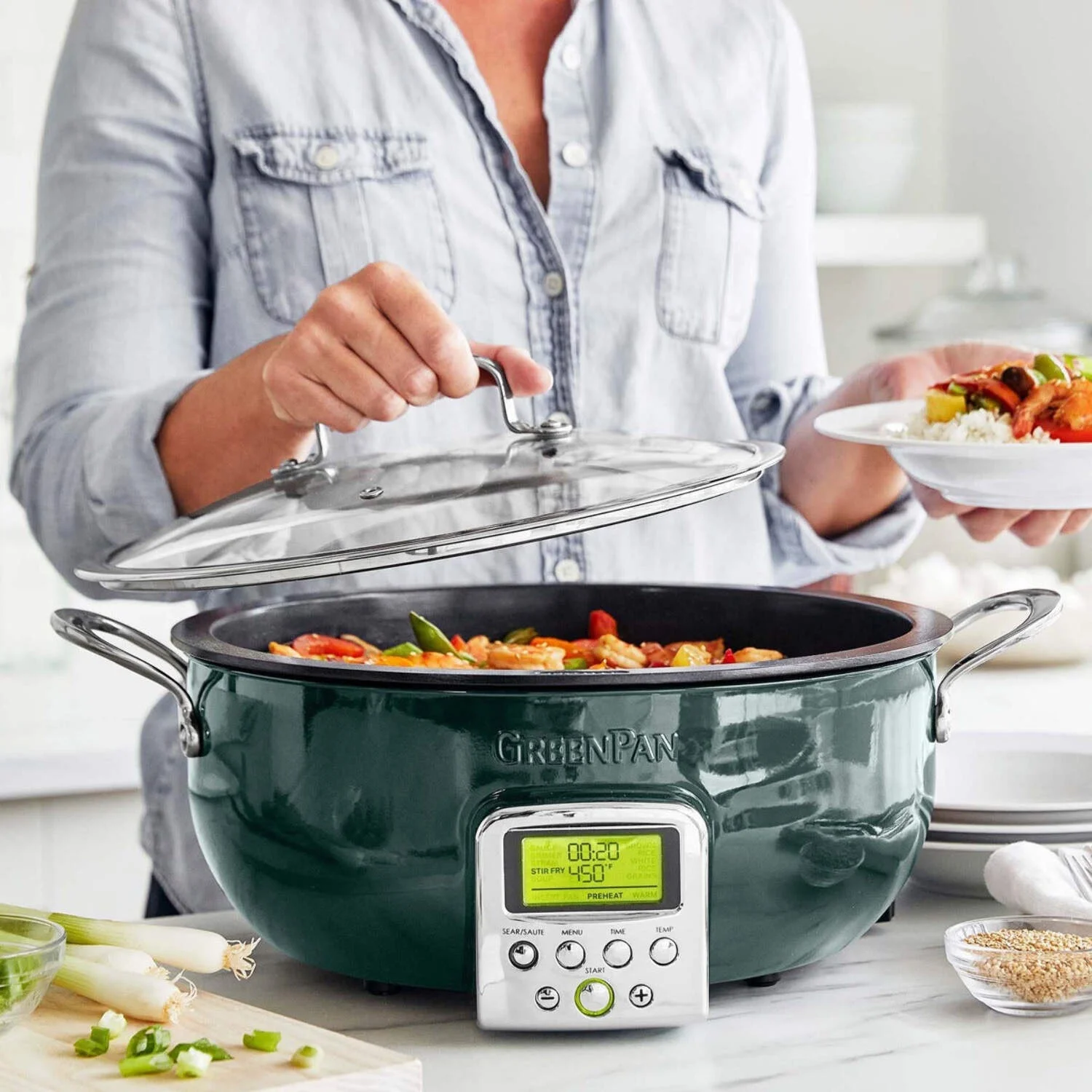 GreenPan Elite 6-Quart Essential Smart Skillet | Black
