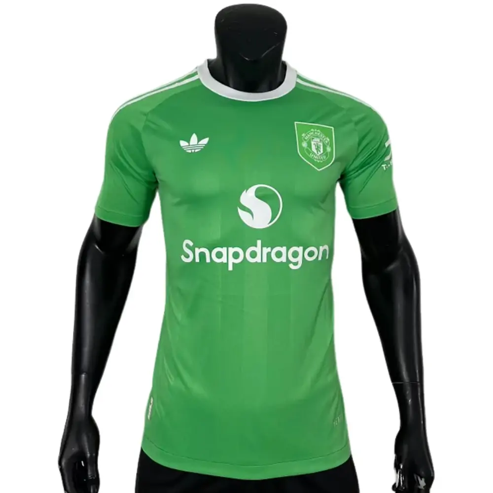 2025-26 Manchester United Goalkeeper Kit - Player Edition