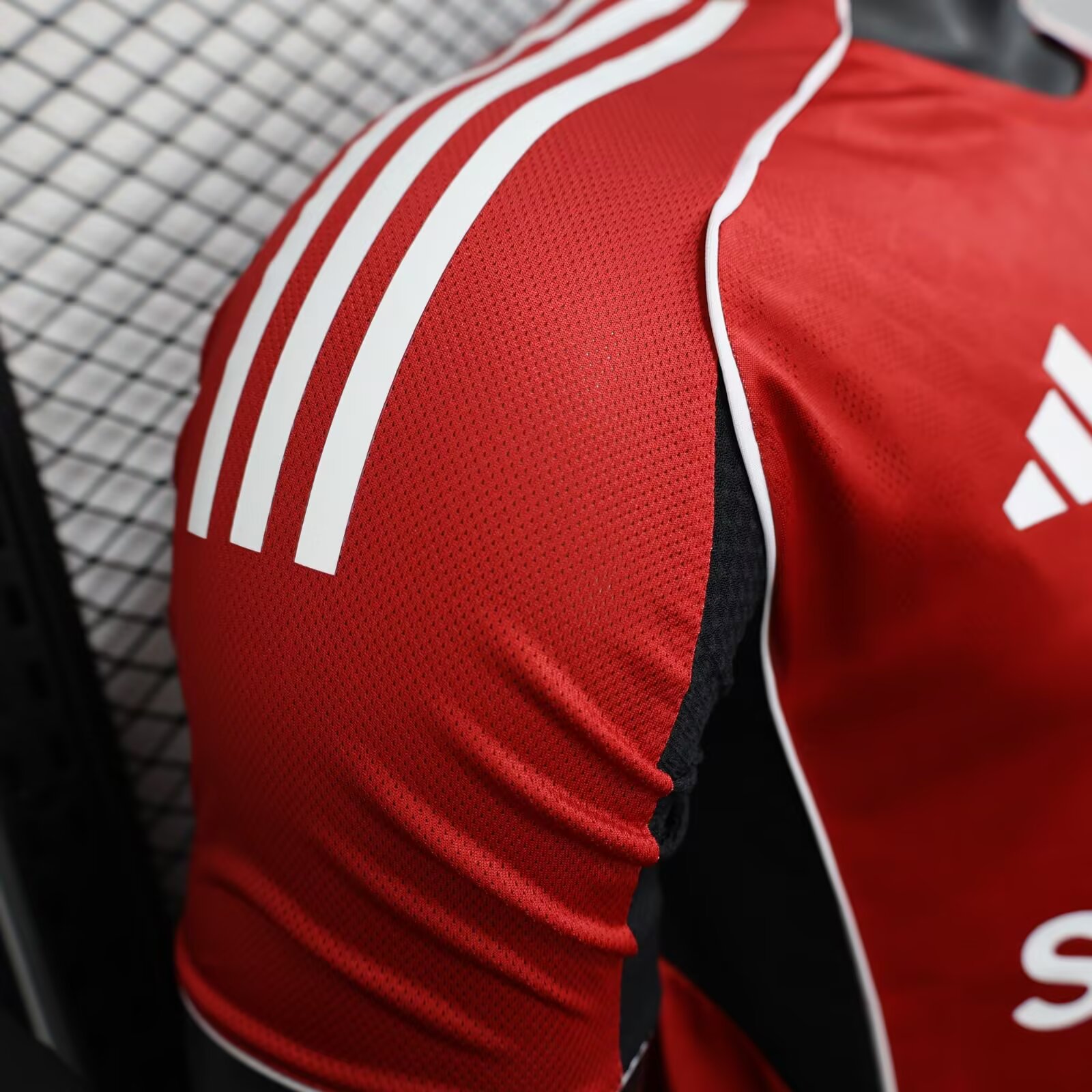 2025/2026 Player Version Manchester United Home Football Shirt 1:1 Thai Quality