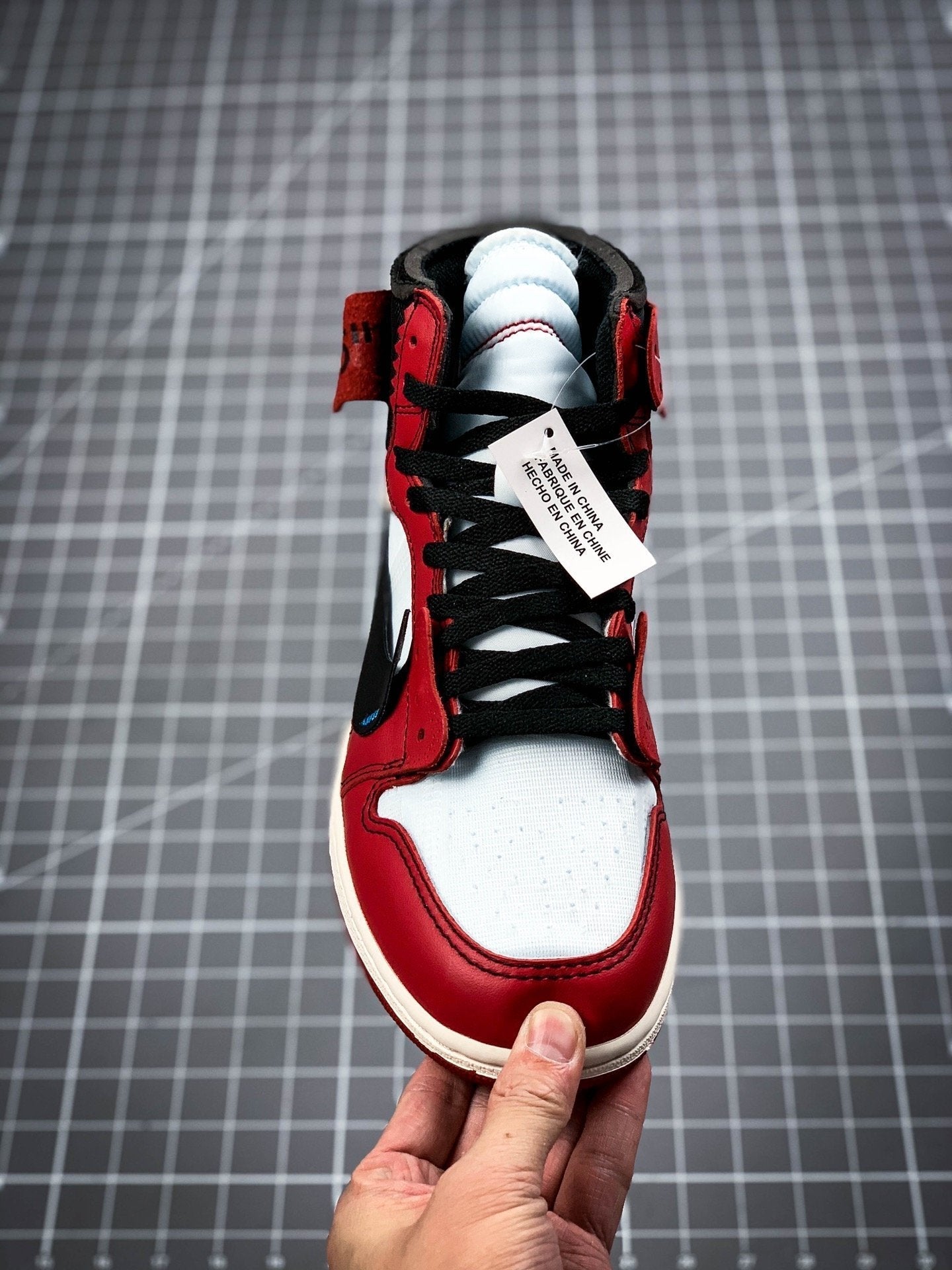 Jordan 1 Retro High Off-White Chicago