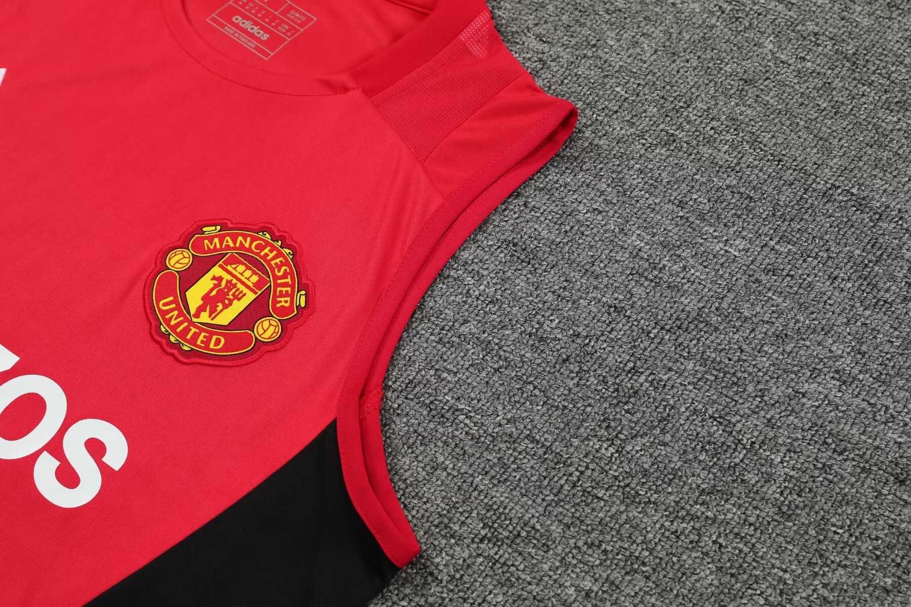 2024/25 Manchester United training vest