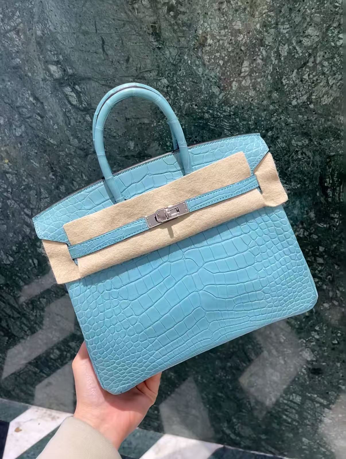 Hermès Birkin 25-30 Light Blue Matte Crocodile Leather