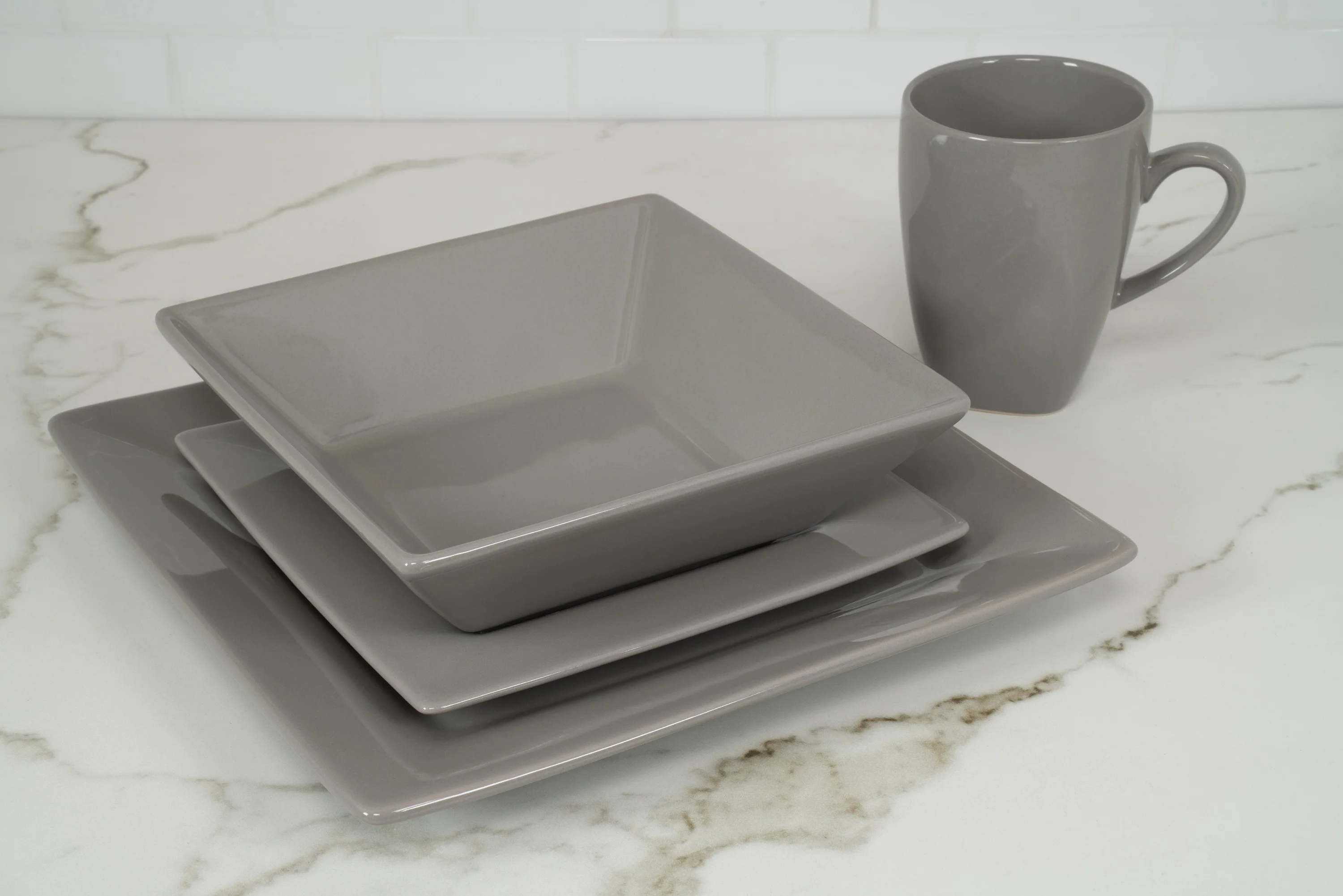 10 Strawberry Street Nova Square 40 Piece Stoneware Dinnerware Set, Gray