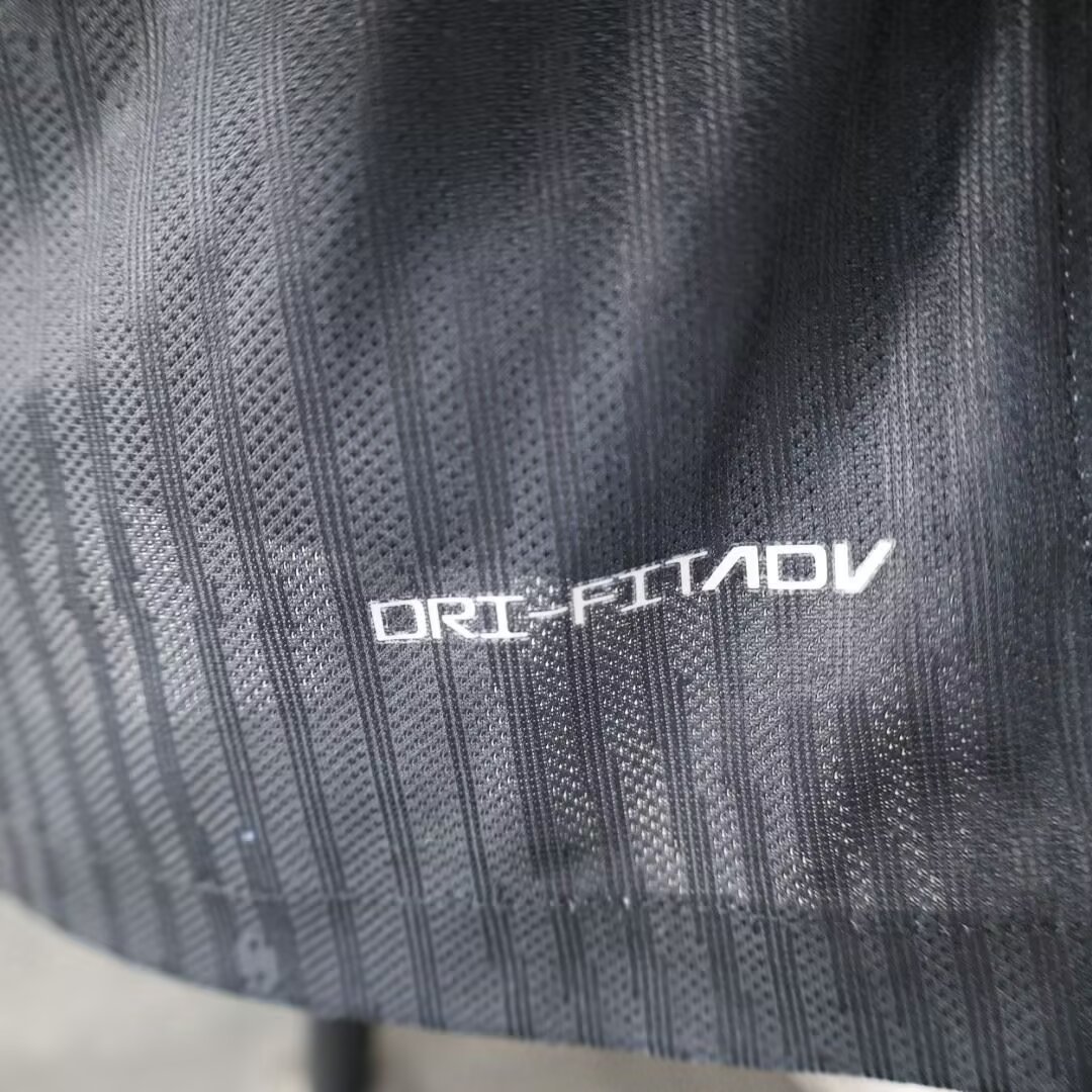 2024/2025 Player Version Barcelona Red-Black Lion Special Edition Football Shirt 1:1 Thai Quality