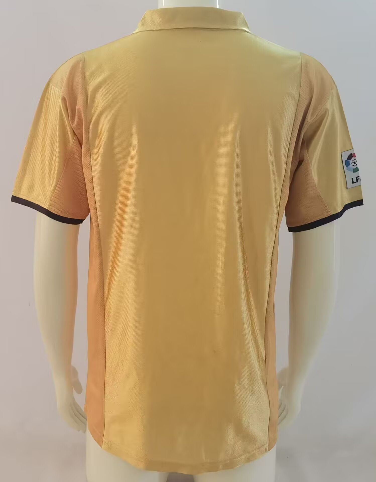 2001/02 Barcelona Away Retro Jersey