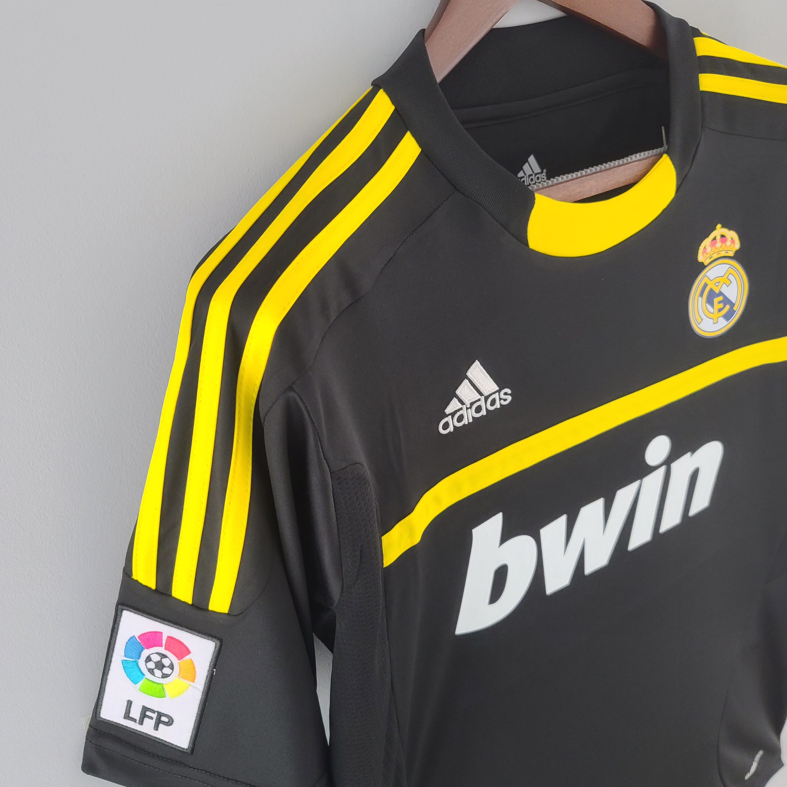 2011/12 Real Madrid Black Goalkeeper Jersey 1:1 Thai Quality-Fans