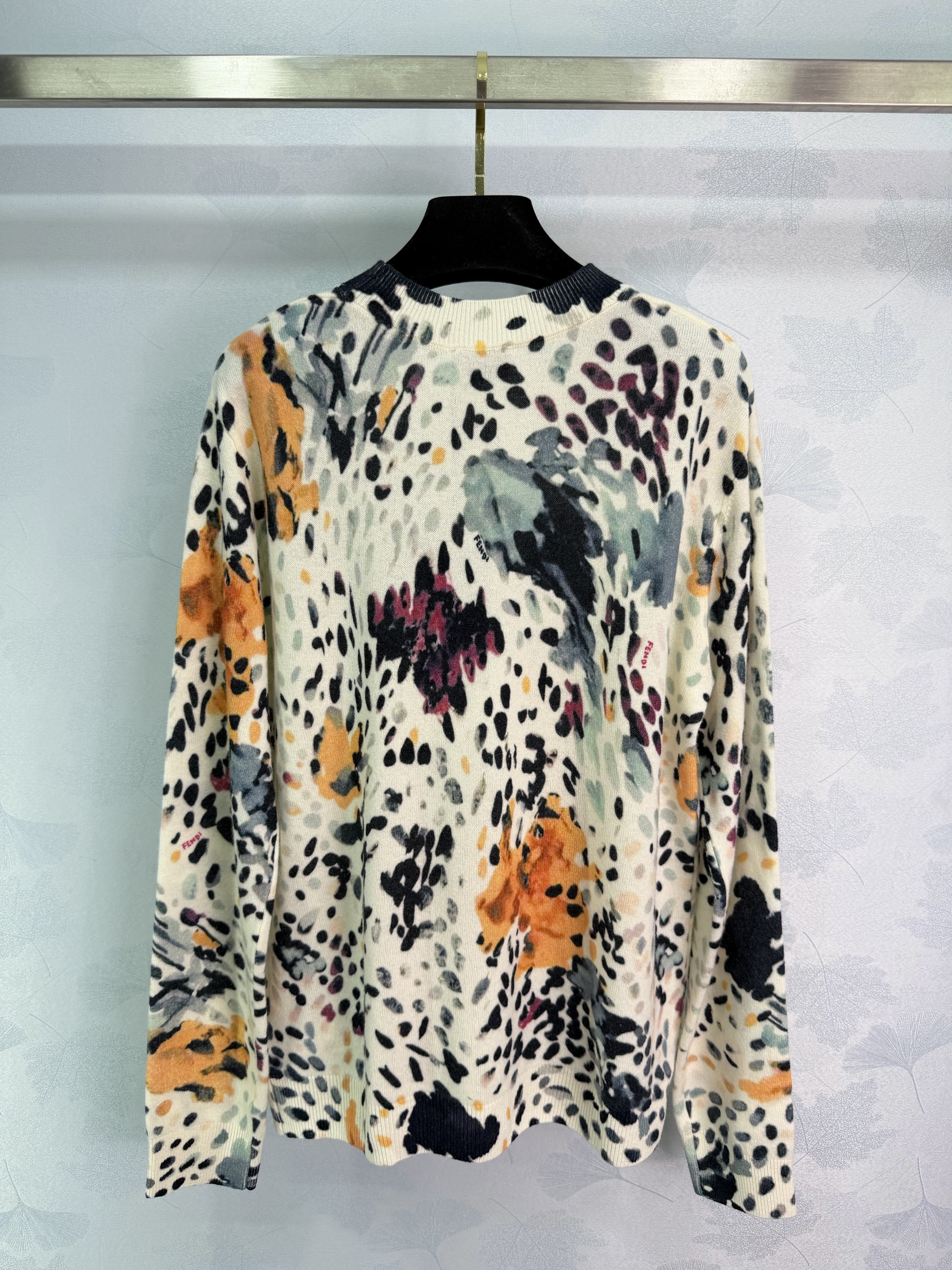 New autumn/winter colorful printed knitwear