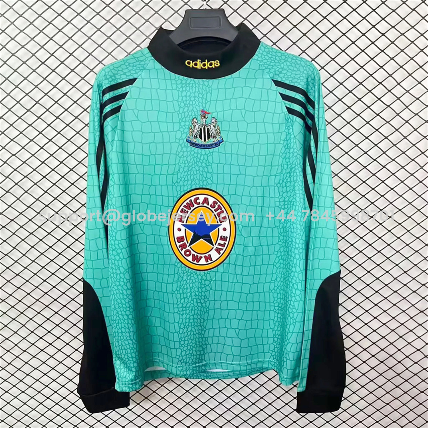 Retro Newcastle United 1997-98 Long Sleeves Cyan Goalkeeper Jersey