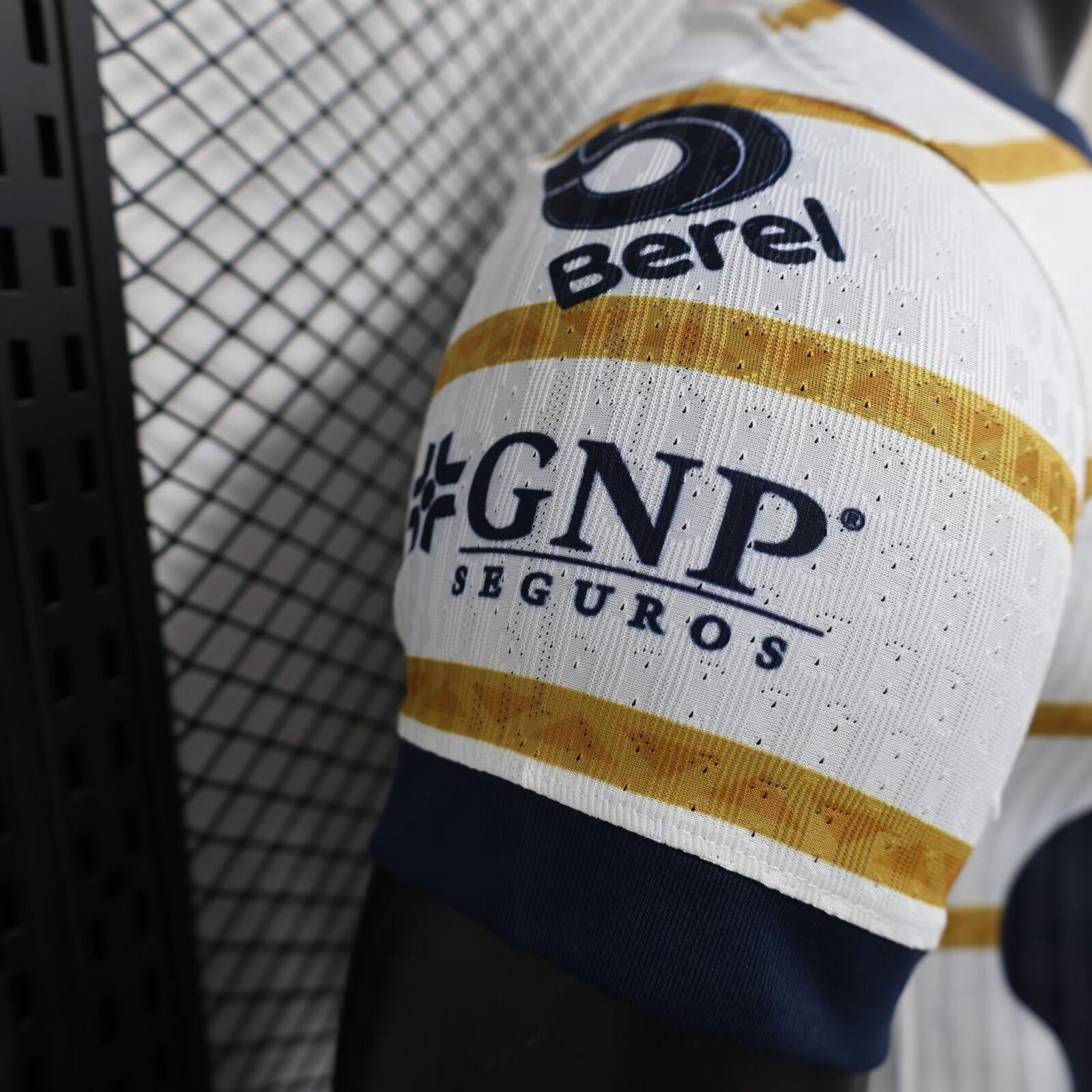 2024/25 Jaguar Home Player Jersey 1:1 Thai Quality