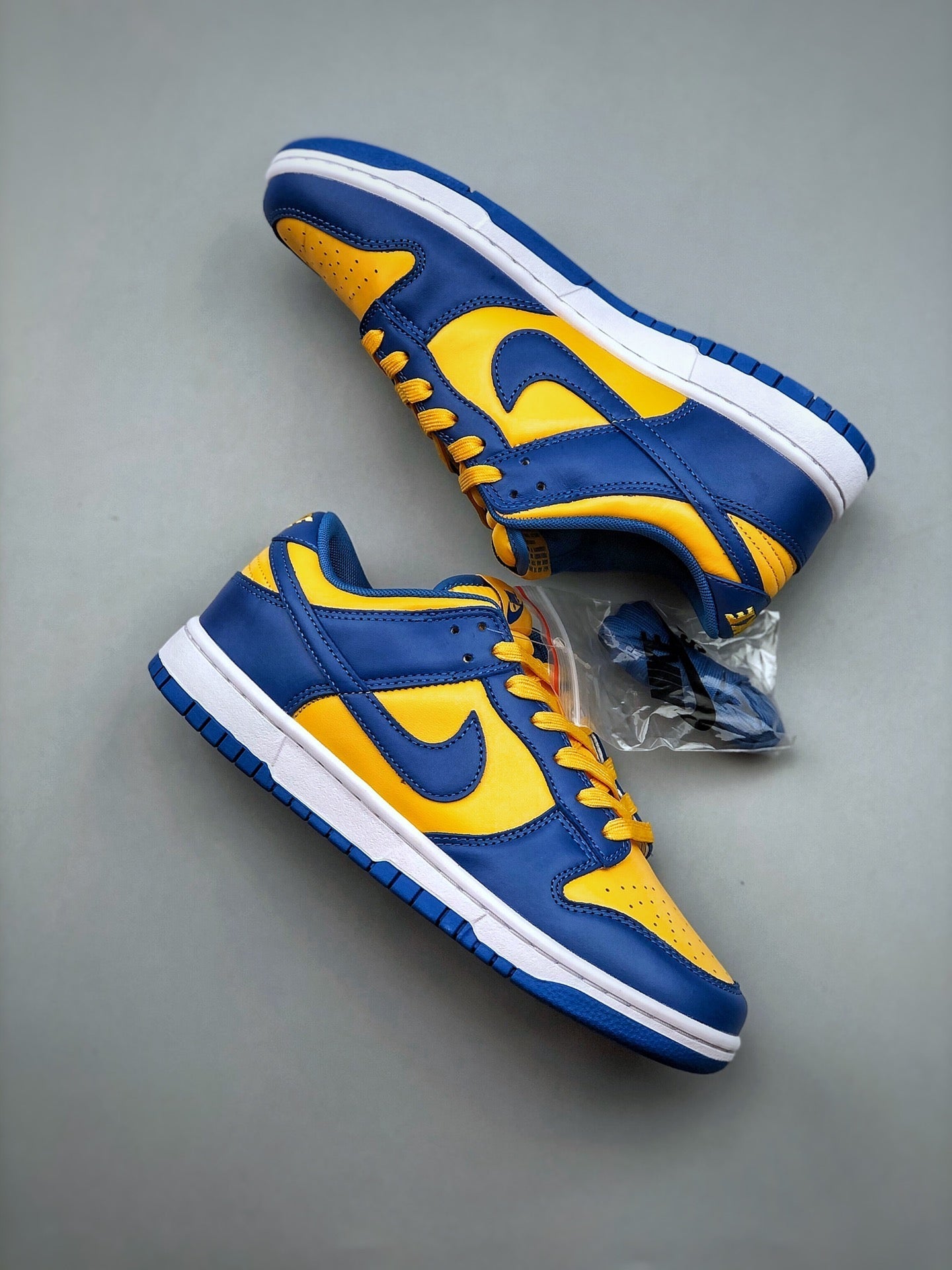 Dunk Low UCLA