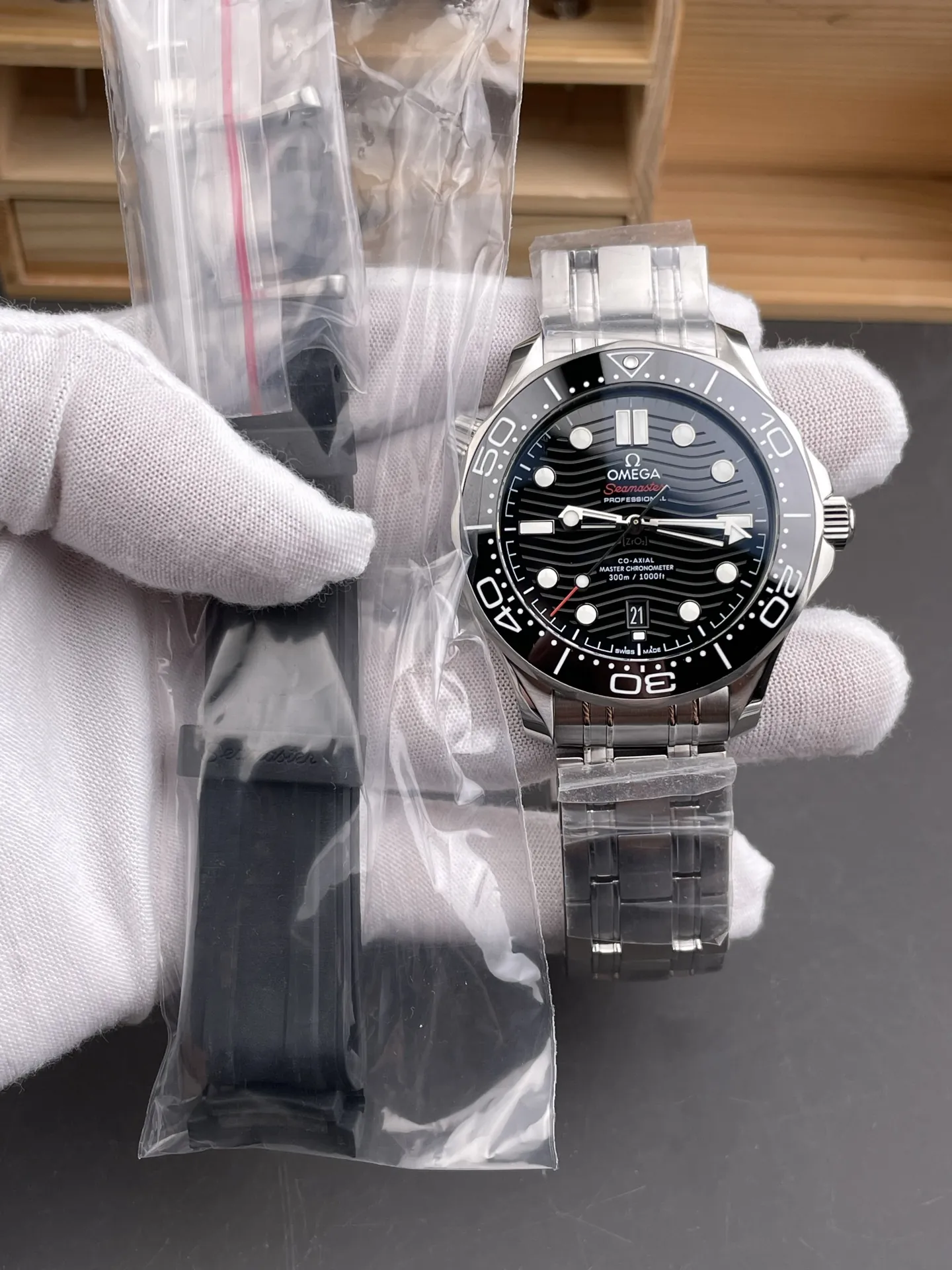 Omega Seamaster 300 Dual Strap 42mm