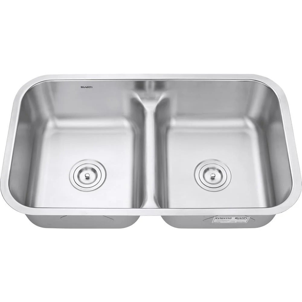 Ruvati 32-inch Low-Divide 50/50 Double Bowl Undermount 16 Gauge Kitchen Sink